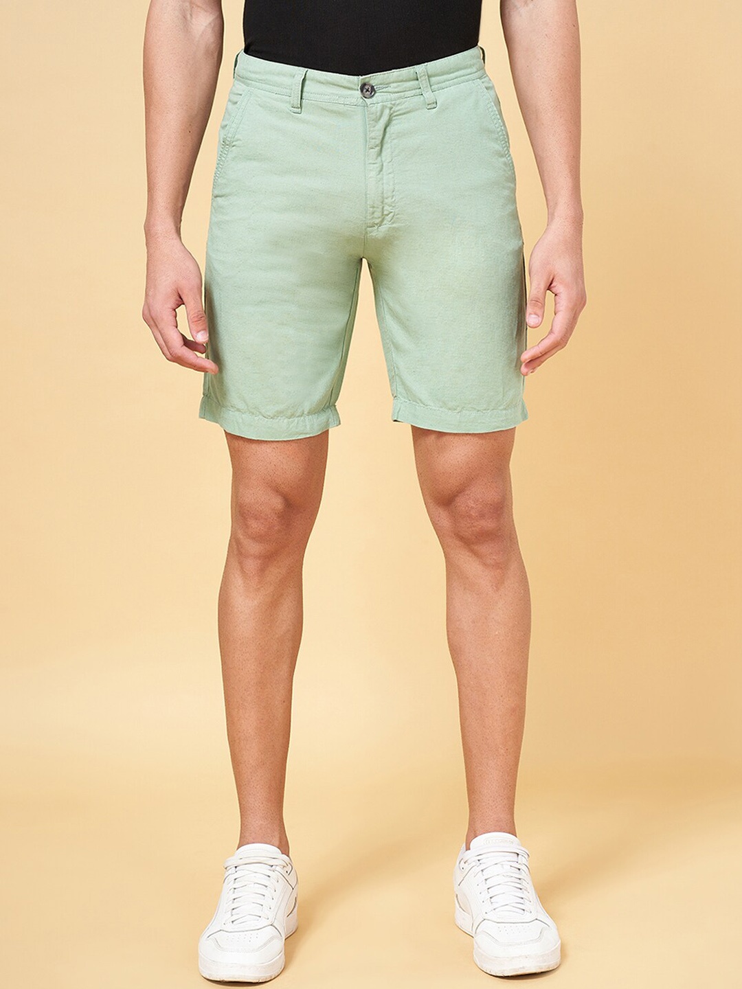 

BYFORD by Pantaloons Men Mid Rise Cotton Linen Slim Fit Shorts, Green
