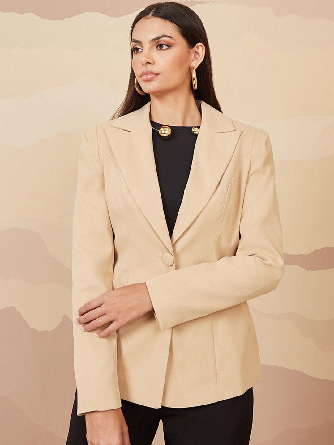 

Styli Single-Breasted Two Button Fitted Blazer, Beige