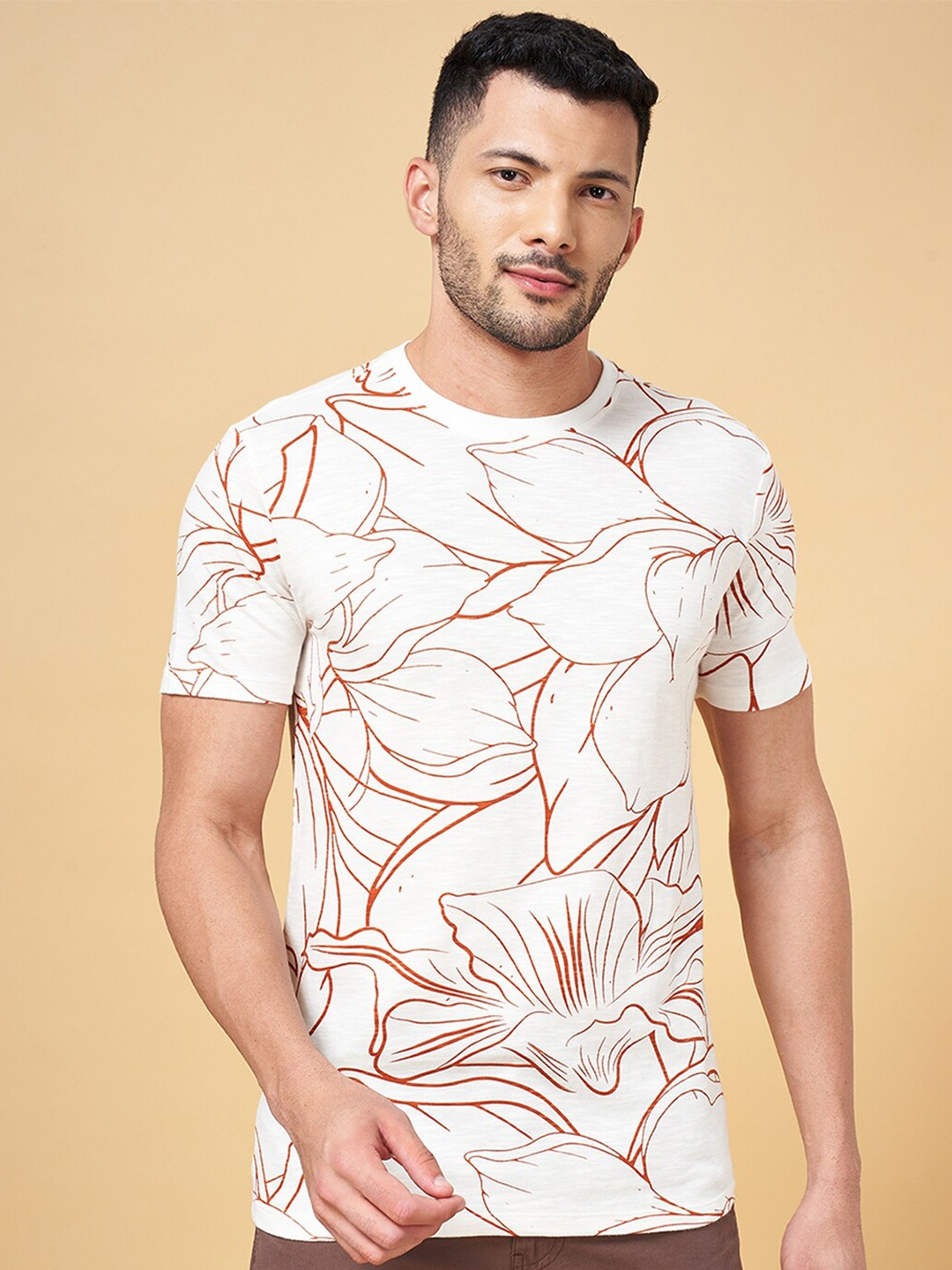 

Urban Ranger by pantaloons Floral Printed Cotton Slim Fit T-Shirt, Off white