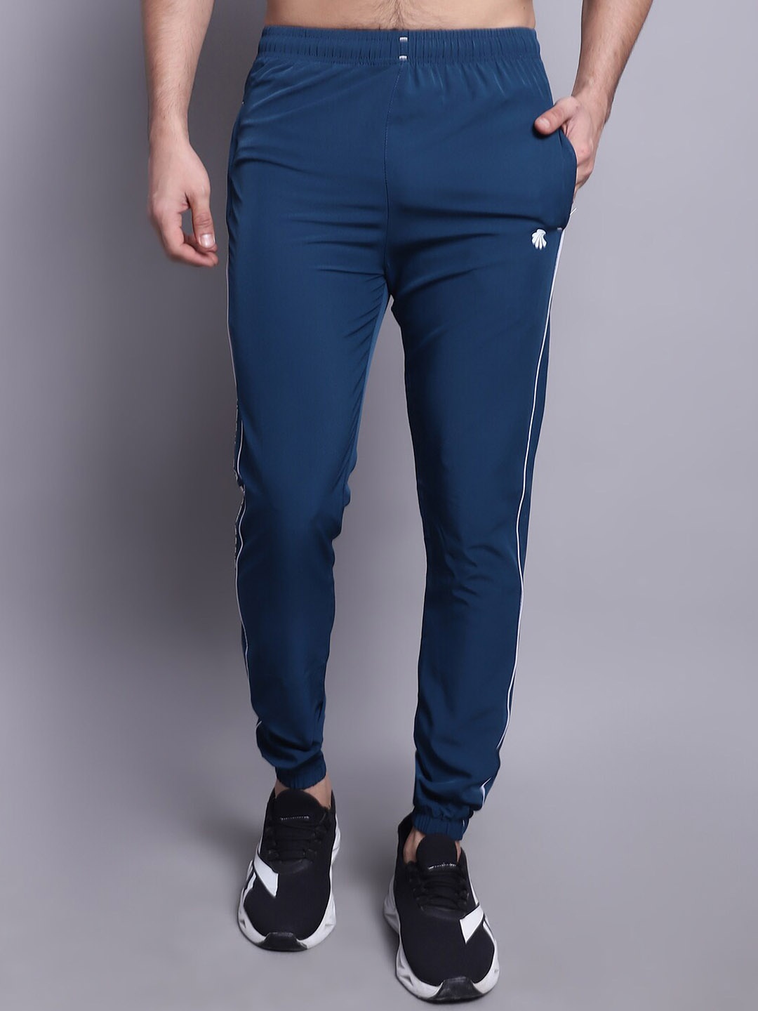 

Gallus Men Mid-Rise Slim Fit Dry-Fit Sports Joggers, Teal