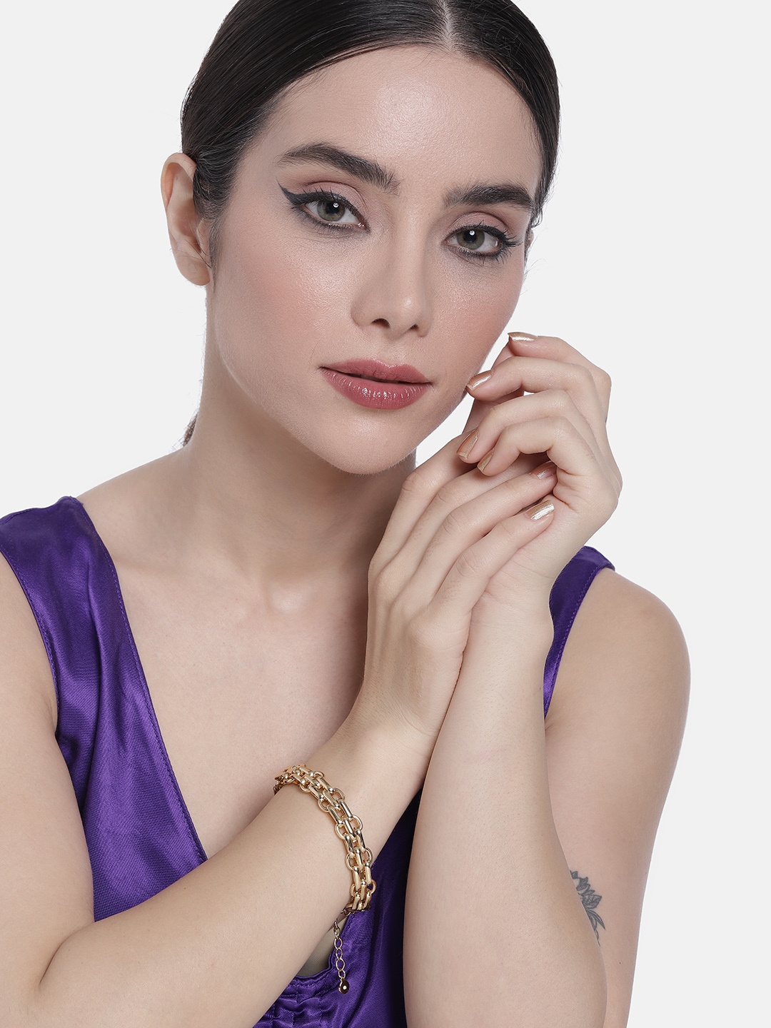 

FOREVER 21 Women Gold-Toned Bracelet