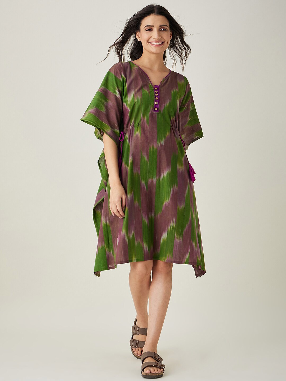

The Kaftan Company Green Ikat Printed Kimono Sleeves Cotton Kaftan Dress