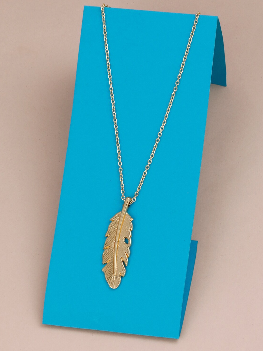 

Silver Shine Gold-Plated Leaf Shaped Minimal Chain