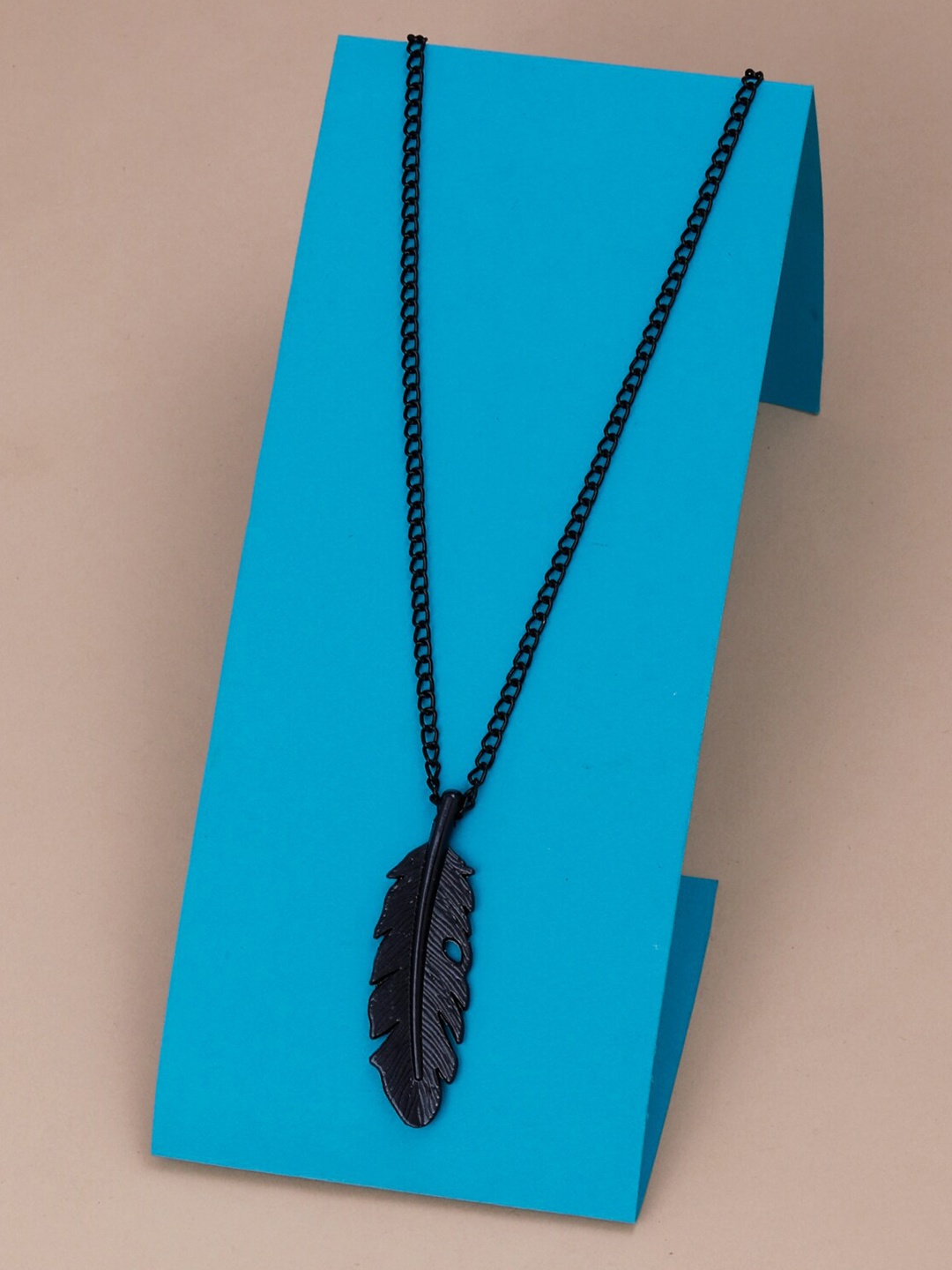 

Silver Shine Leaf Shaped Minimal Chain, Black