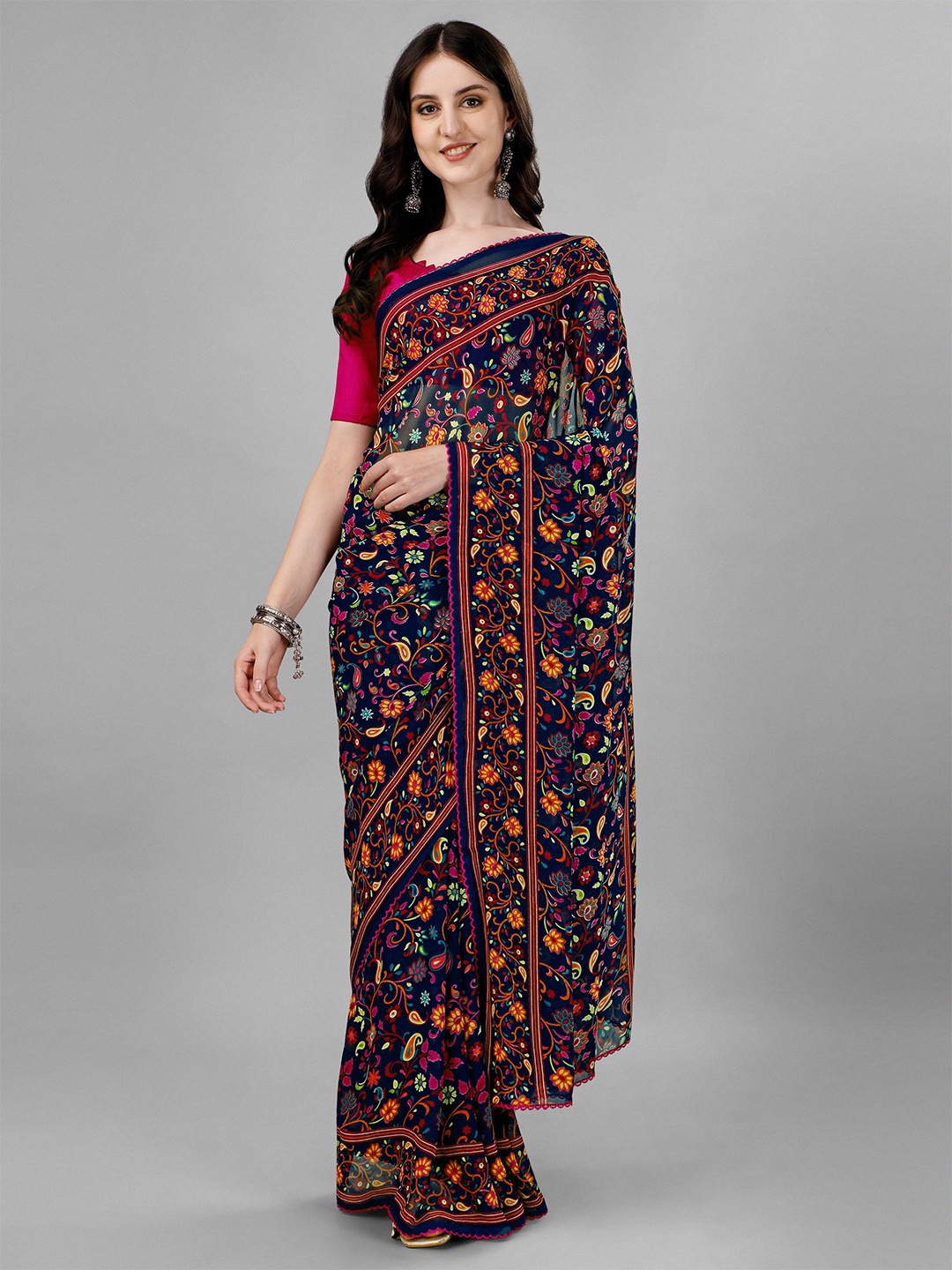 

B4ME.COM Floral Printed Saree, Navy blue