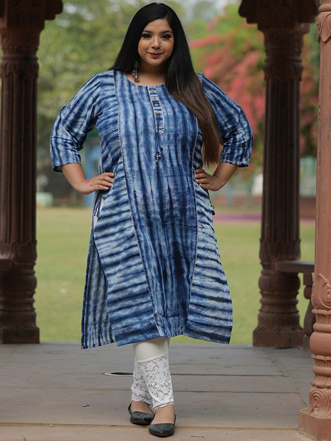 

KAAJH Plus Size Tie & Dye Gotta Patti Pure Cotton Panelled Kurta, Blue