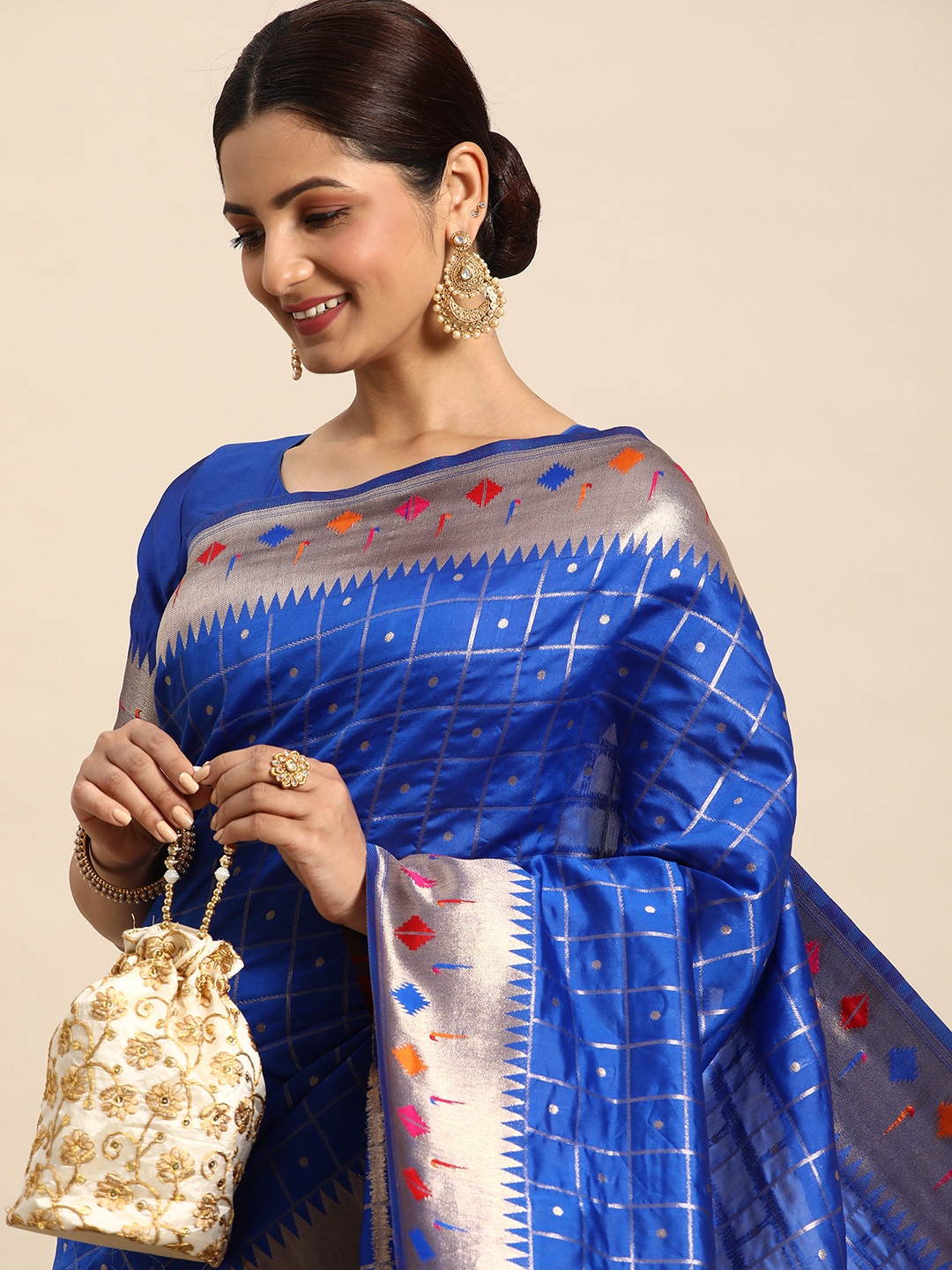 

LOOKNBOOK ART Zari Jacquard Silk Blend Paithani Saree, Blue