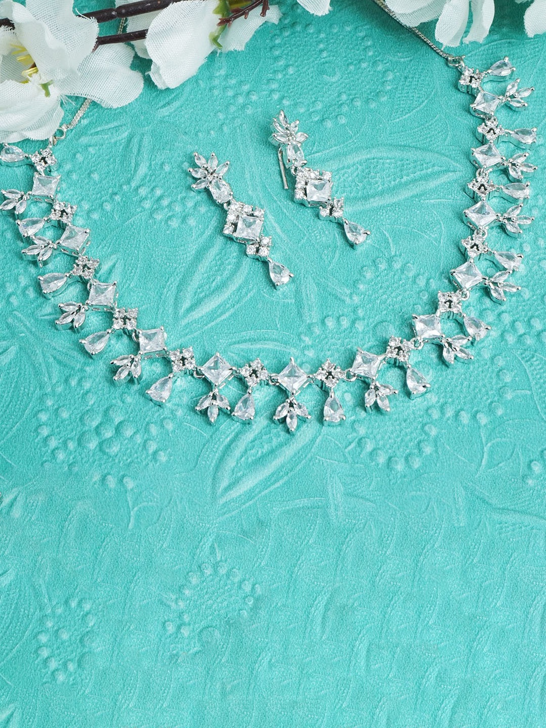 

MANSIYAORANGE Rhodium-Plated AD Studded Jewellery Set, Silver