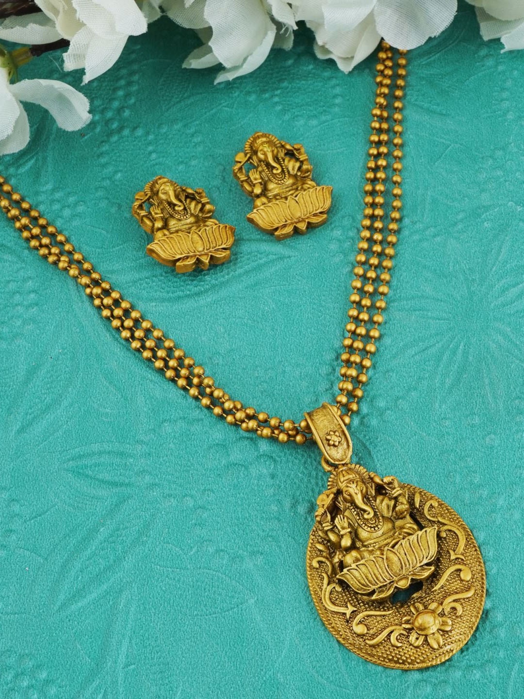 

MANSIYAORANGE Gold-Plated Temple Jewellery Set