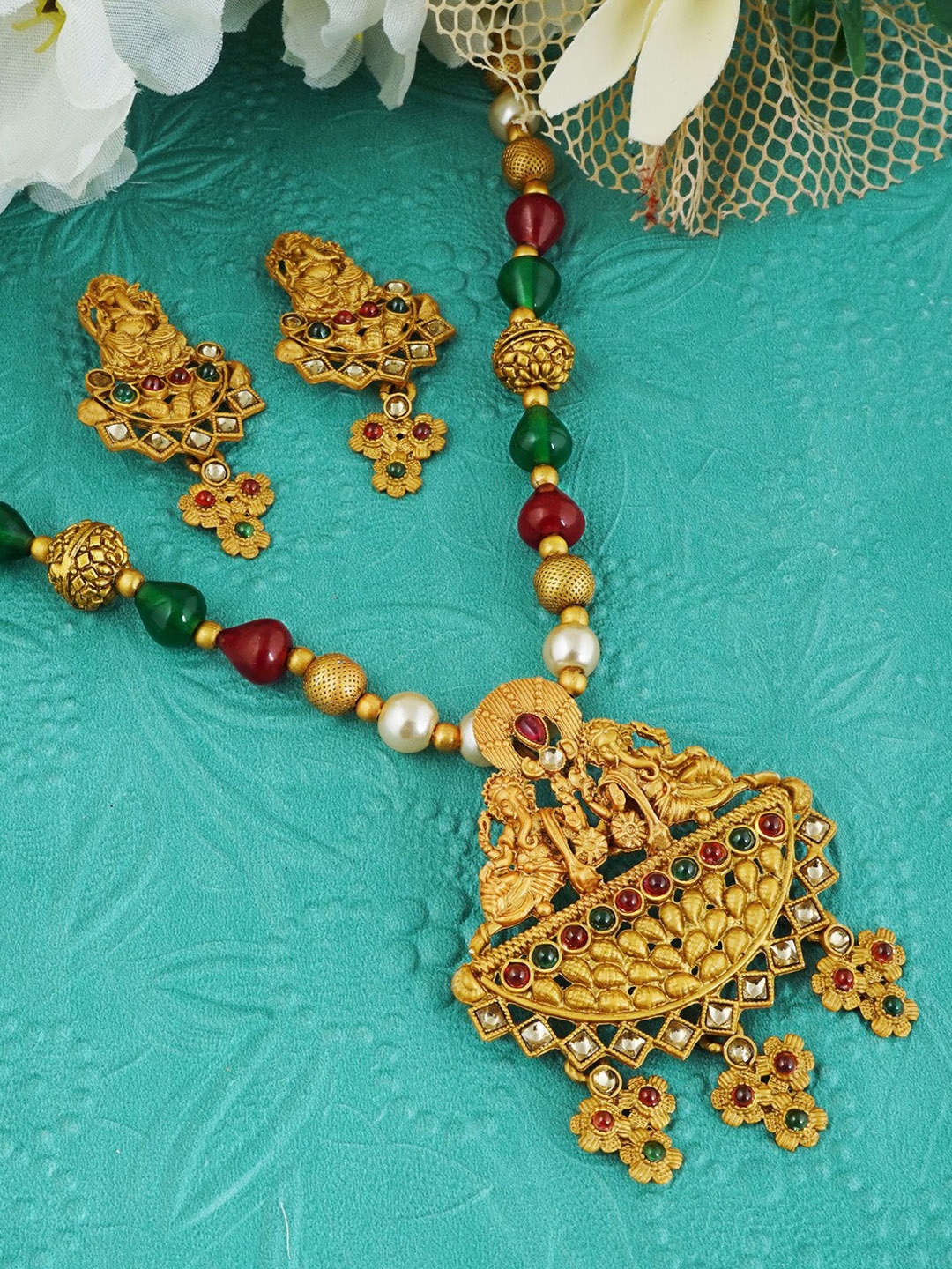 

MANSIYAORANGE Gold-Plated Stone-Studded & Beaded Necklace & Earrings