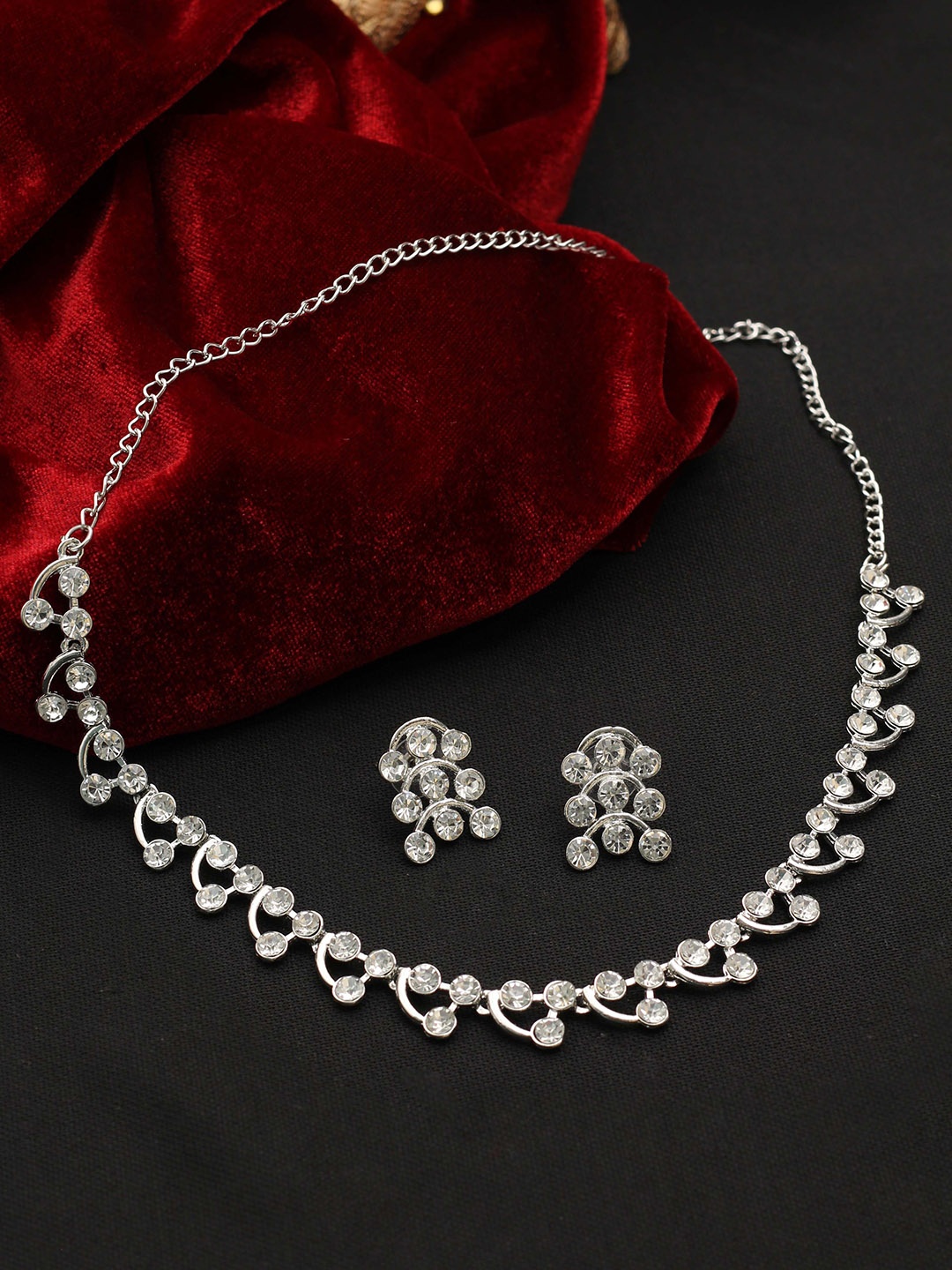 

SAIYONI Silver-Plated Artificial Stones Jewellery Set
