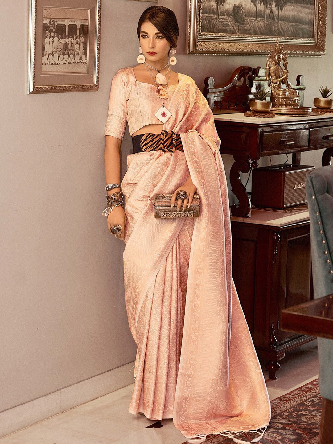 

Mitera Peach-Coloured & Gold-Toned Ethnic Motifs Woven Design Zari Saree