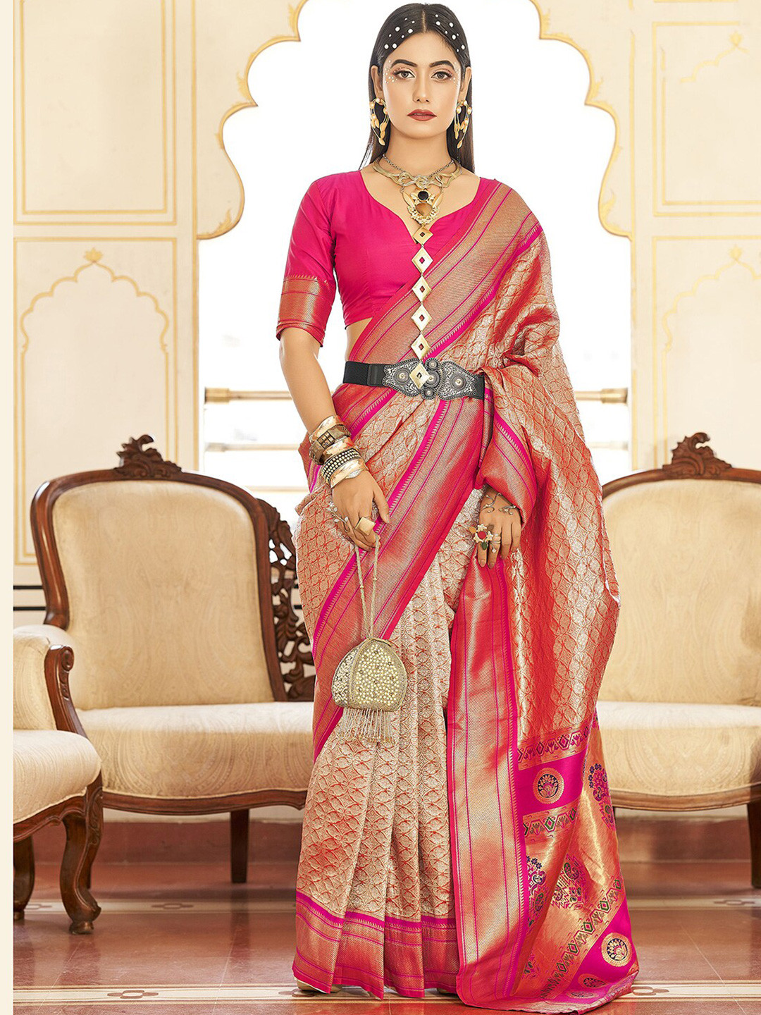 

Mitera Pink & Gold-Toned Ethnic Motifs Woven Design Zari Art Silk Saree