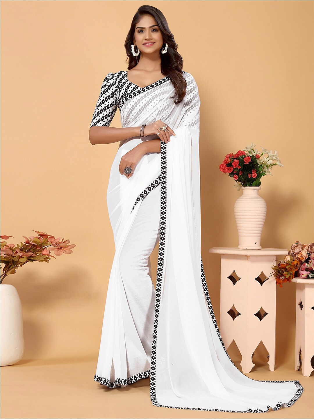 

SIRIL Pure Georgette Saree, White