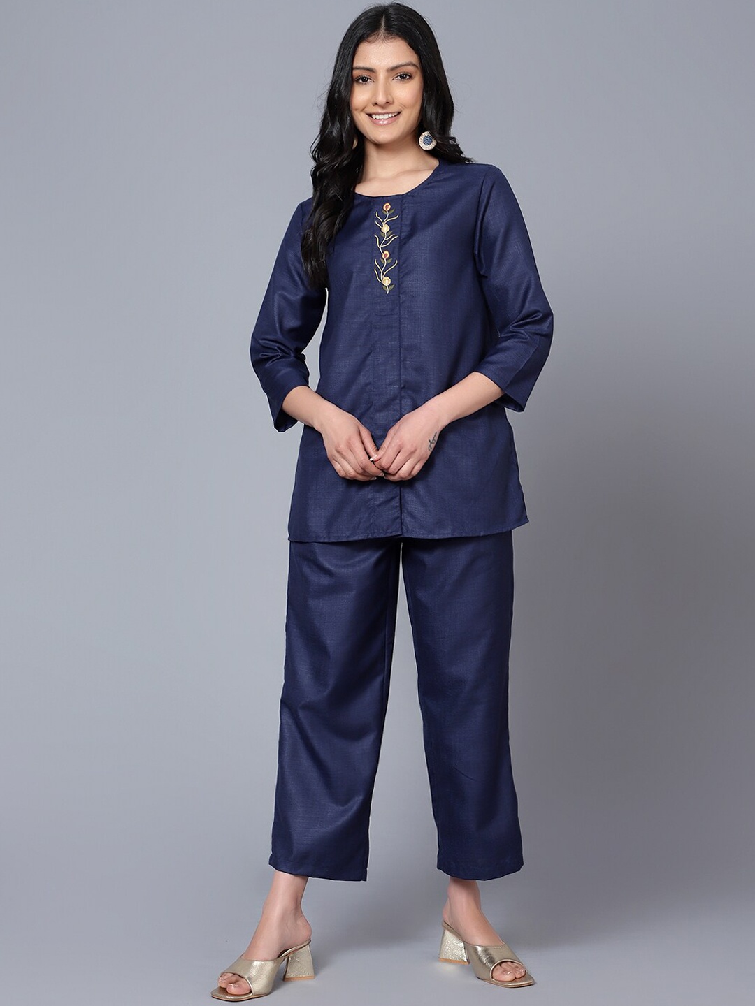 

Bani Women Floral Embroidered Ethnic Top With Trousers, Navy blue