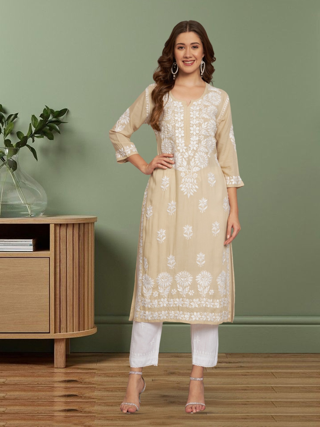 

PARAMOUNT CHIKAN Women Embroidered Lucknowi Chikankari Modal Kurta, Beige