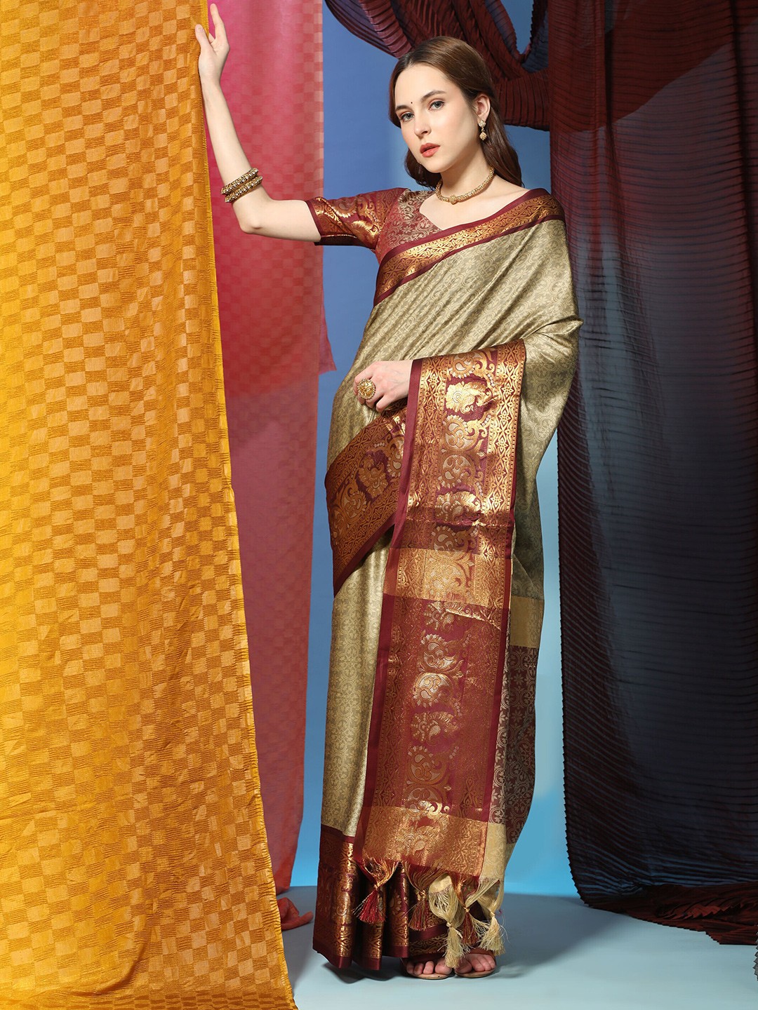 

PHEASANT Woven Design Zari Silk Cotton Saree, Beige