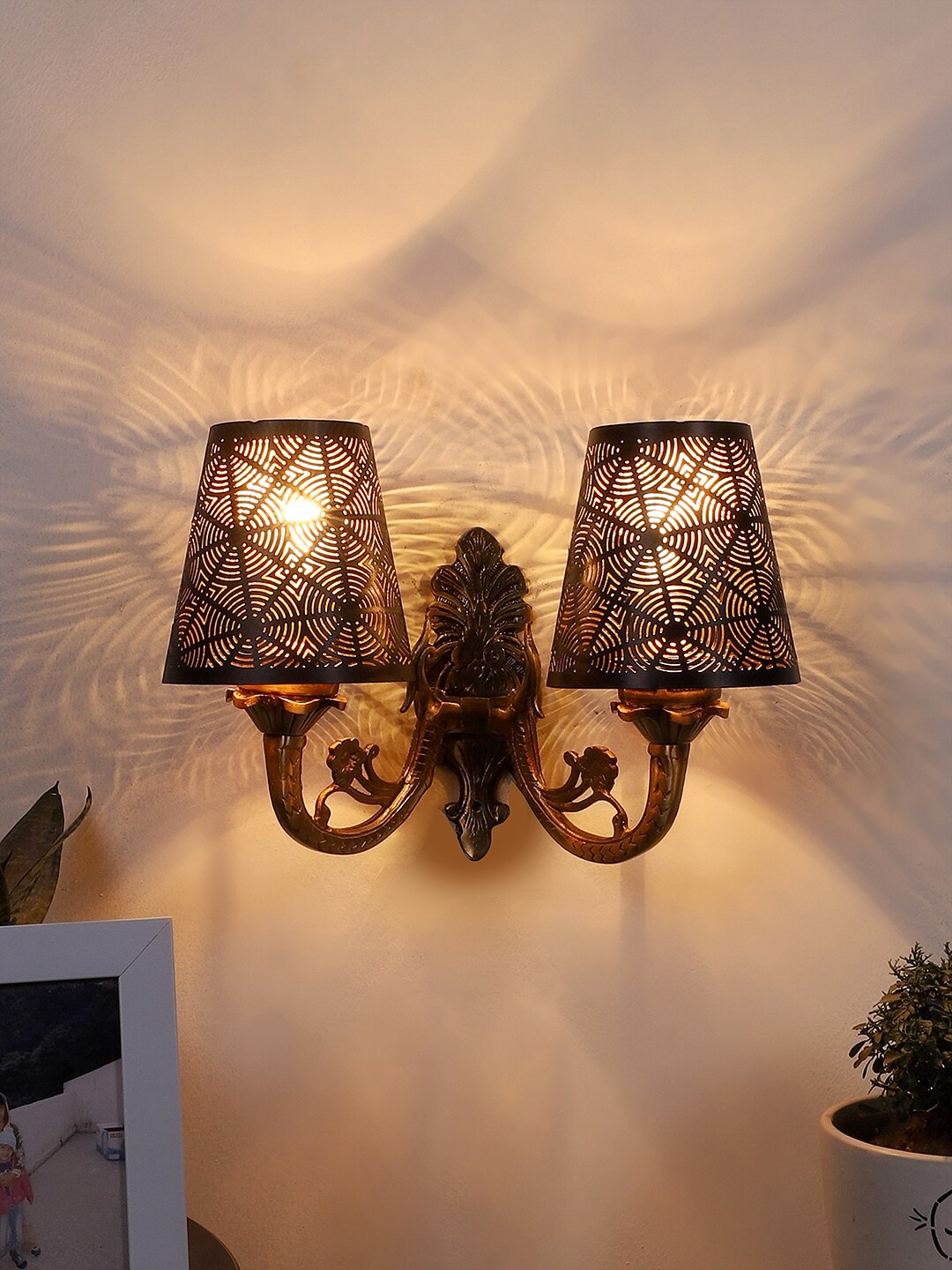 

Devansh Black Textured Dual Antique Wall Lamp With Etching Lamp Shade, Gold
