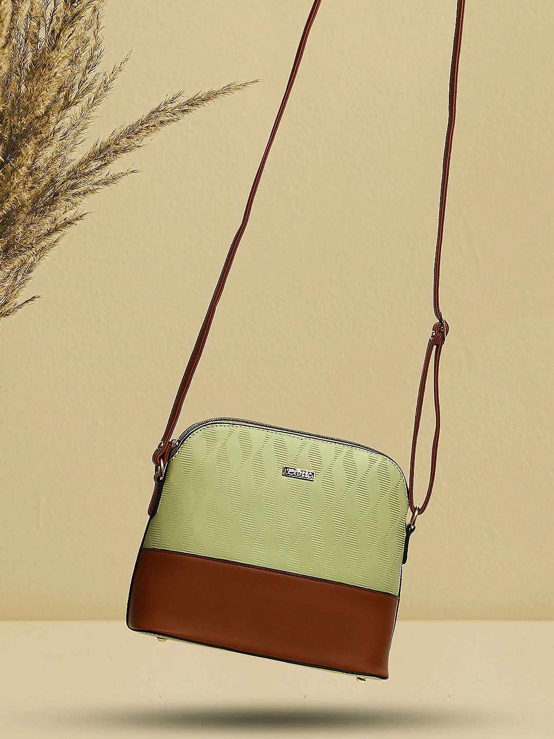 

Exotic Colourblocked Structured Sling Bag, Sea green