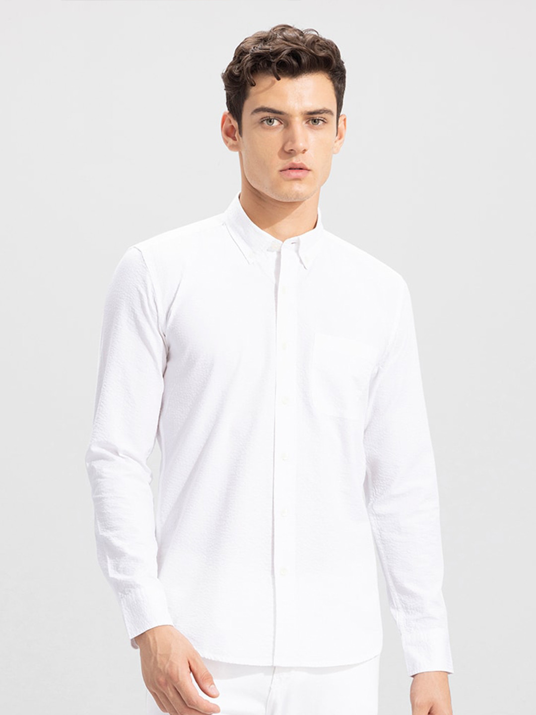 

Snitch White Slim Fit Cotton Casual Shirt