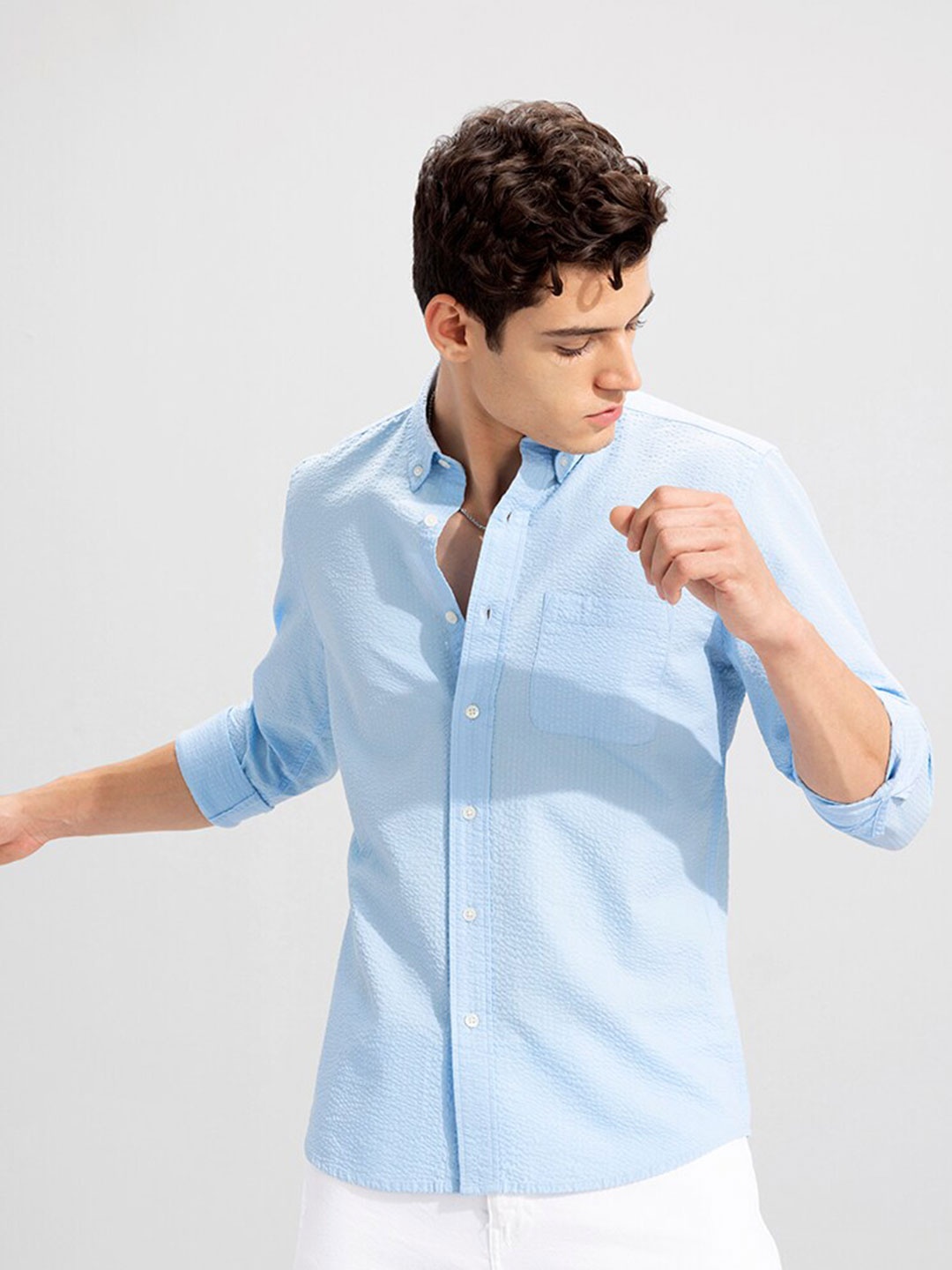 

Snitch Blue Slim Fit Cotton Casual Shirt