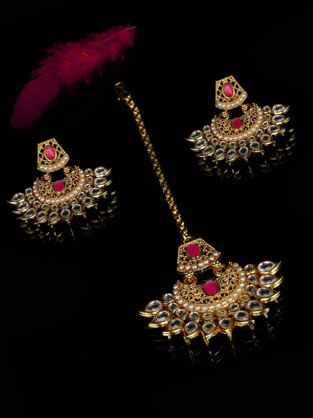 

Kord Store Gold-Plated Kundan Earrings & Mangtikka