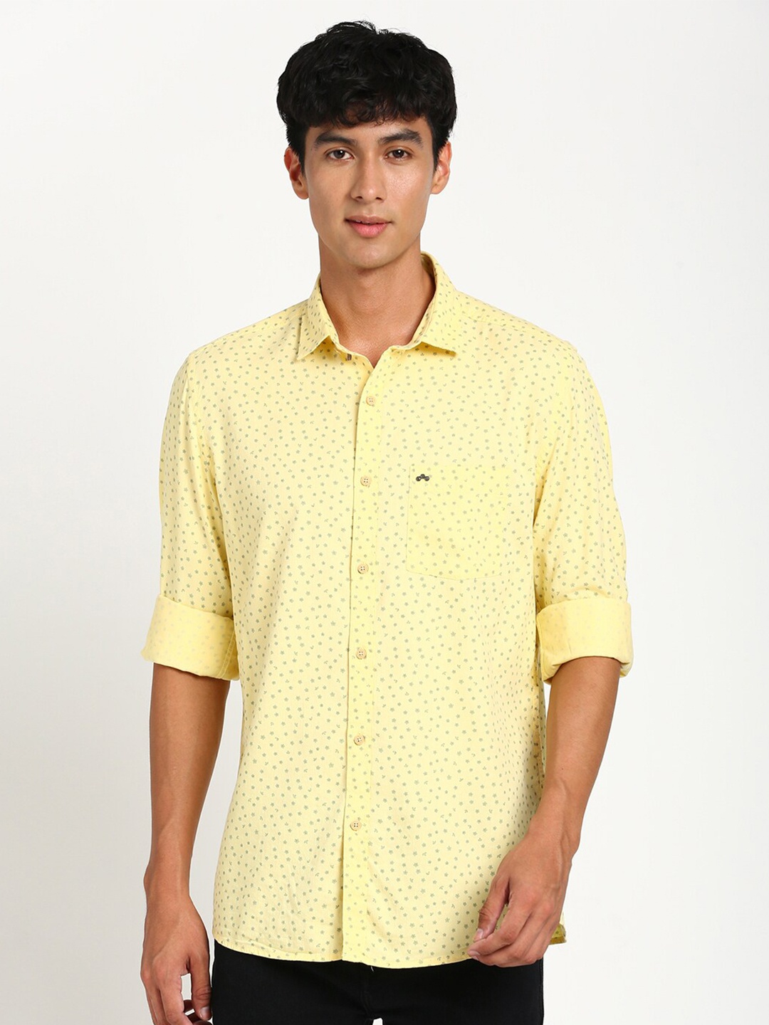 

Turtle Relaxed Slim Fit Opaque Printed Cotton Casual Shirt, Yellow