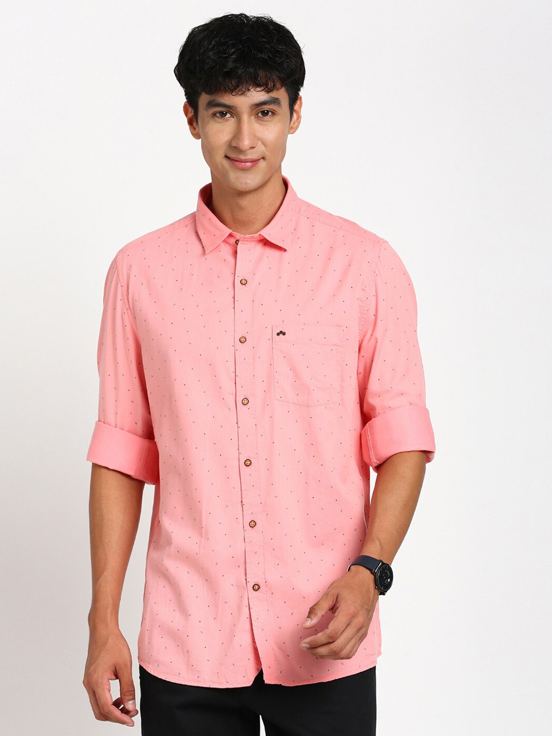 

Turtle Relaxed Slim Fit Opaque Printed Casual Shirt, Peach