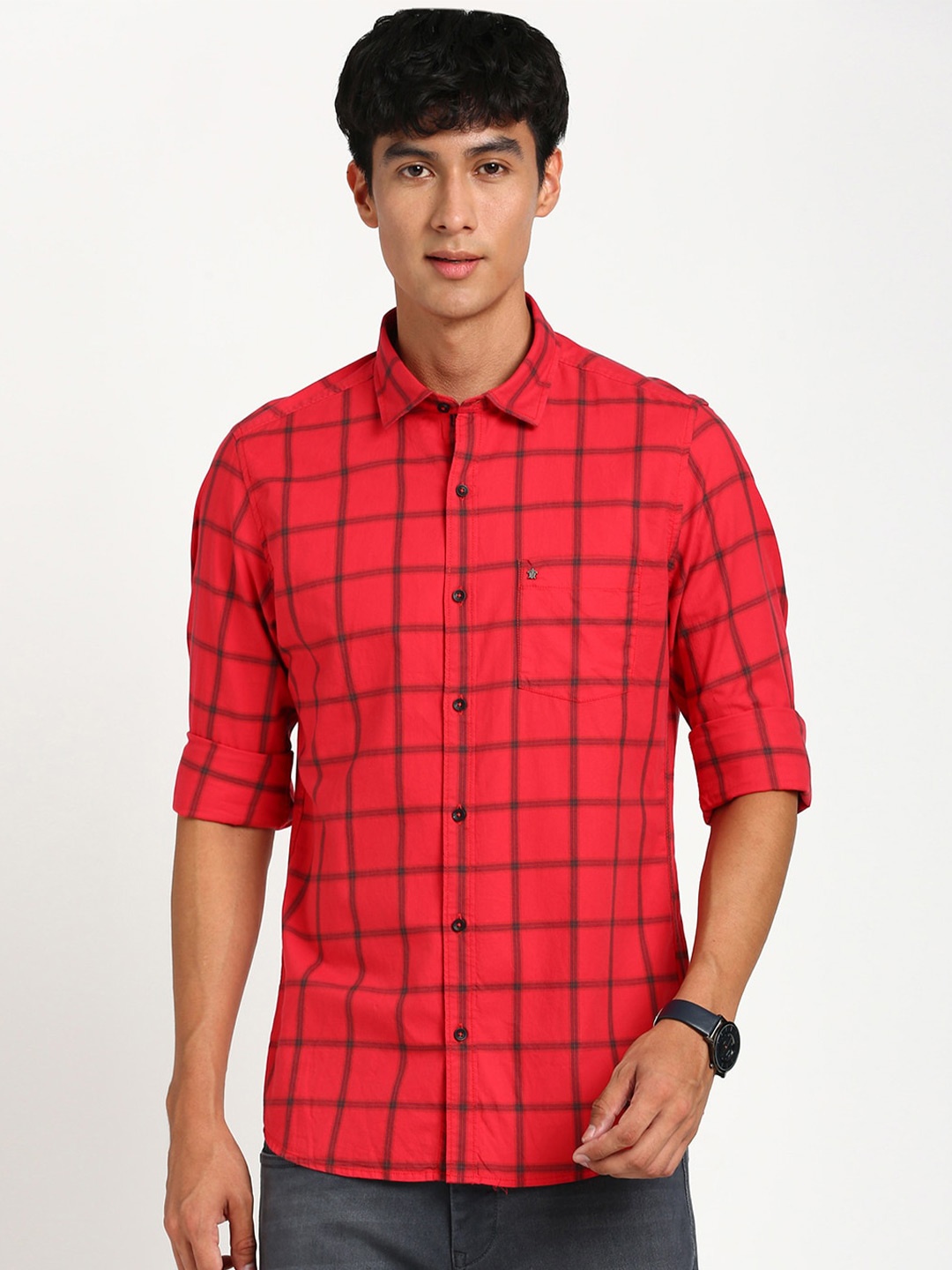 

Turtle Relaxed Slim Fit Windowpane Checks Opaque Checked Cotton Casual Shirt, Red