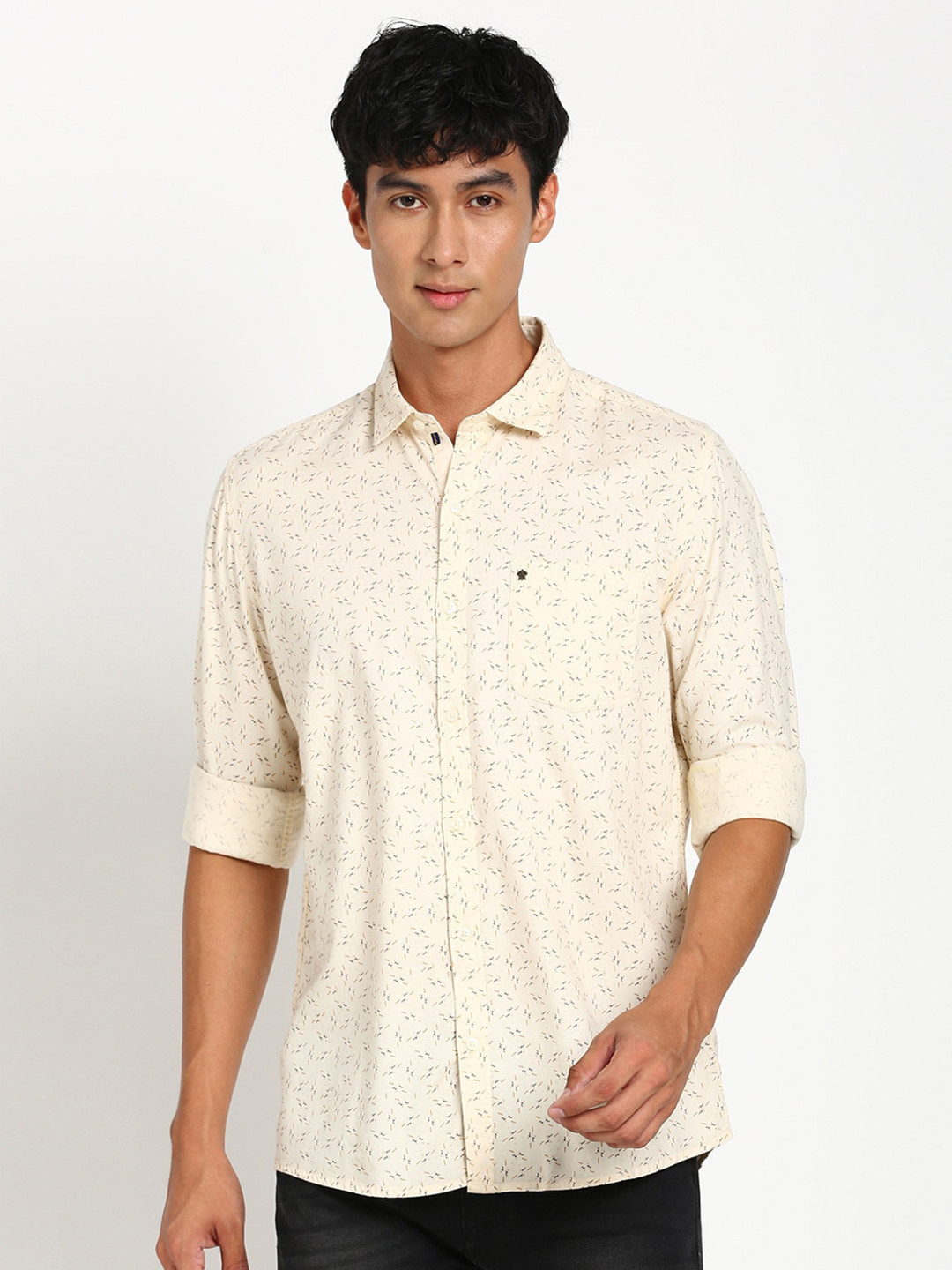 

Turtle Micro Ditsy Printed Relaxed Slim Fit Pure Cotton Casual Shirt, Cream