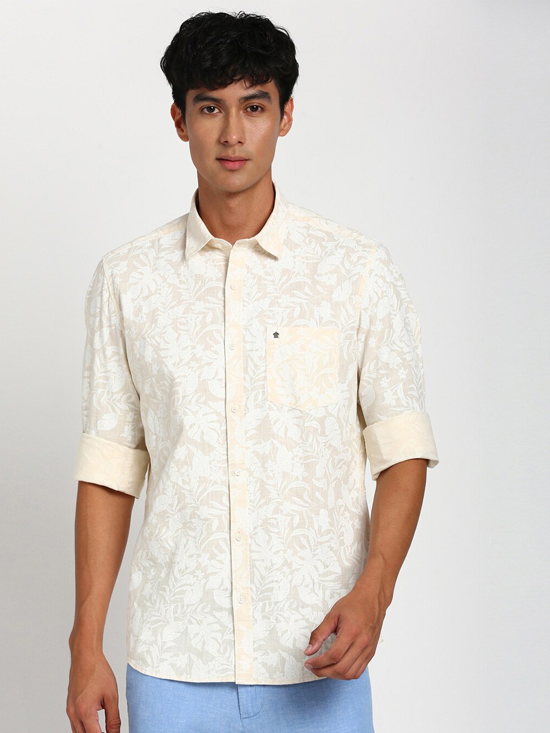 

Turtle Relaxed Slim Fit Floral Printed Casual Pure Cotton Shirt, Beige