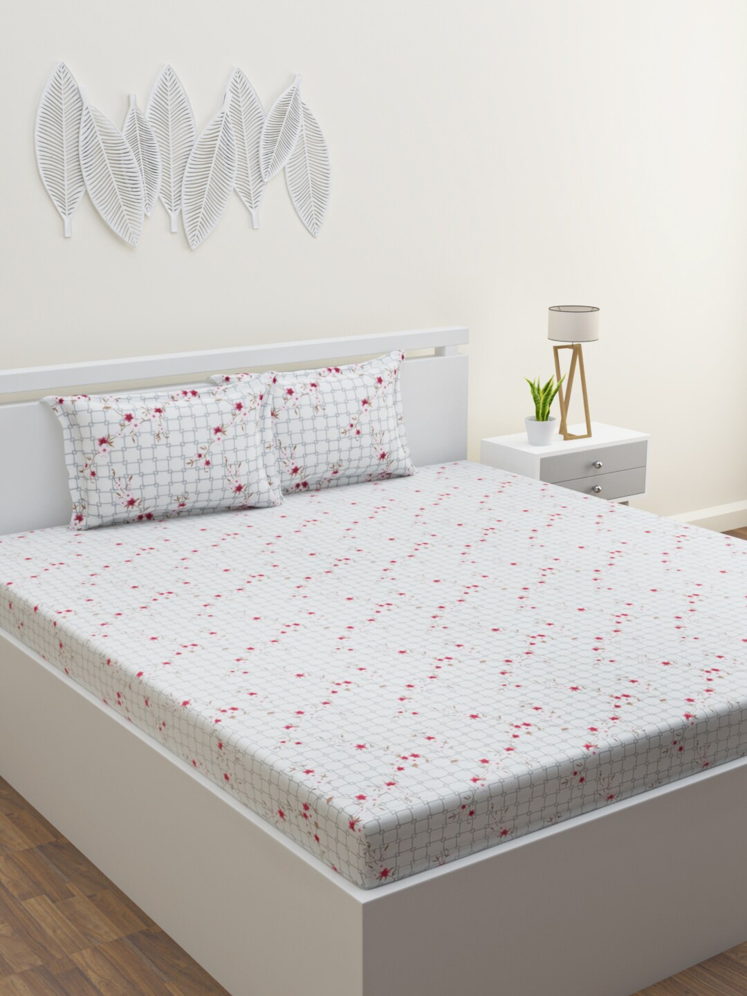 

HOME AFFAIRS White & Red Floral Printed 210 TC Cotton King Bedsheet & 2 Pillow Covers