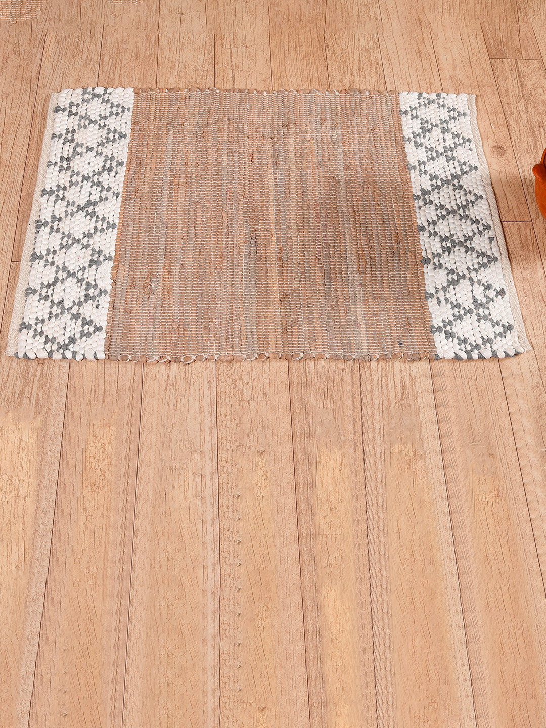 

HANDICRAFT PALACE White & Brown Braided Rectangular Carpet