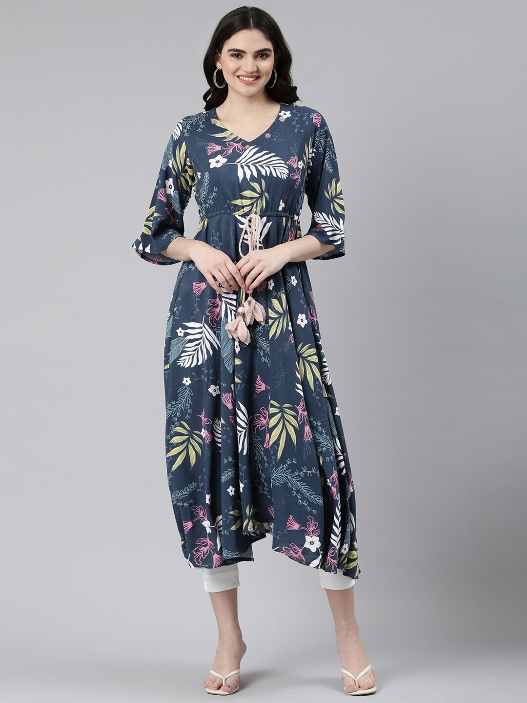

Neerus Floral Printed Tie-Up Waist Flared Sleeve Asymmetrical Hem Fit & Flare Kurta, Blue