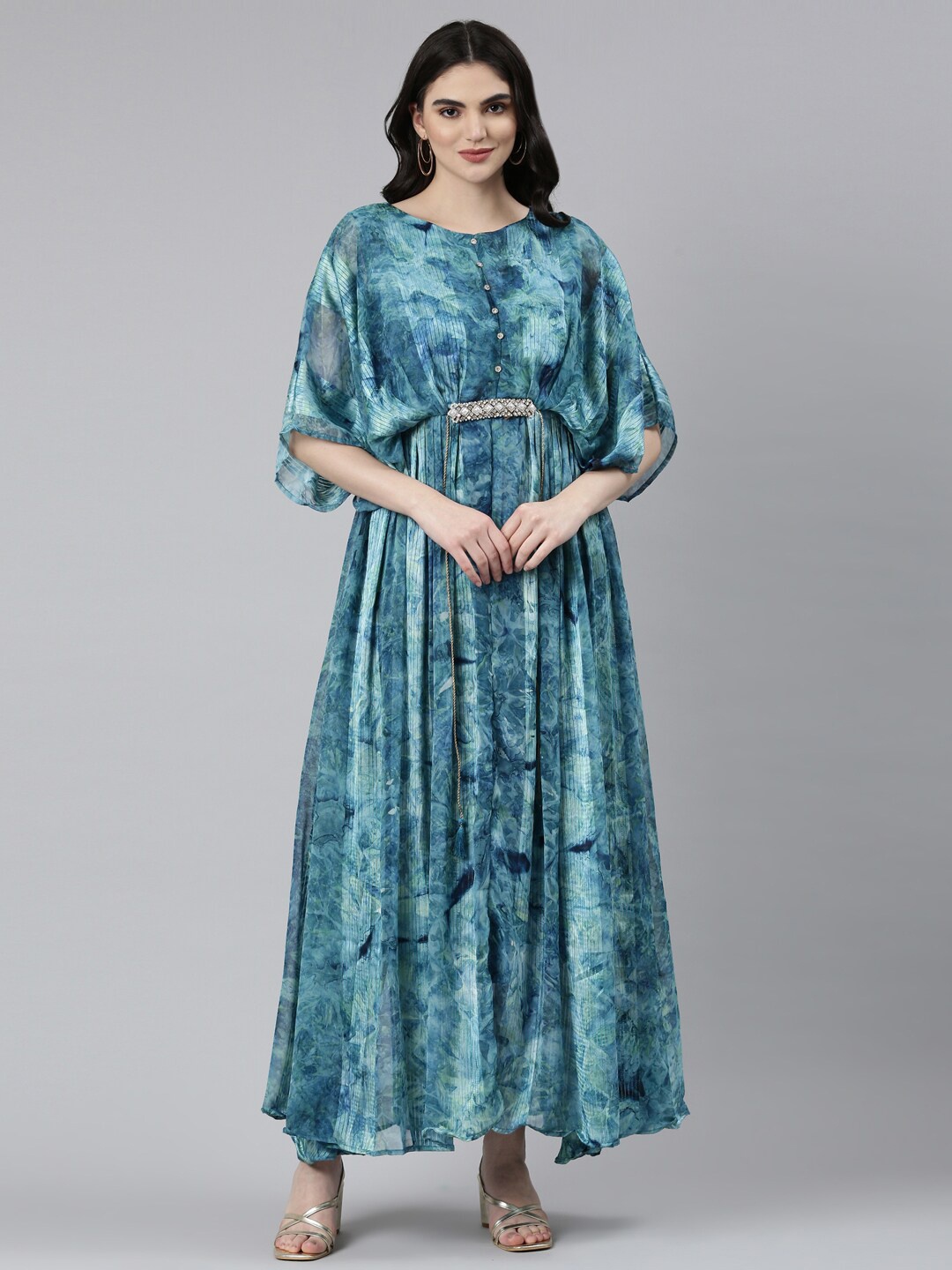

Neerus Abstract Printed Batwing Sleeve Gathered Detailed Georgette Maxi Dress, Sea green