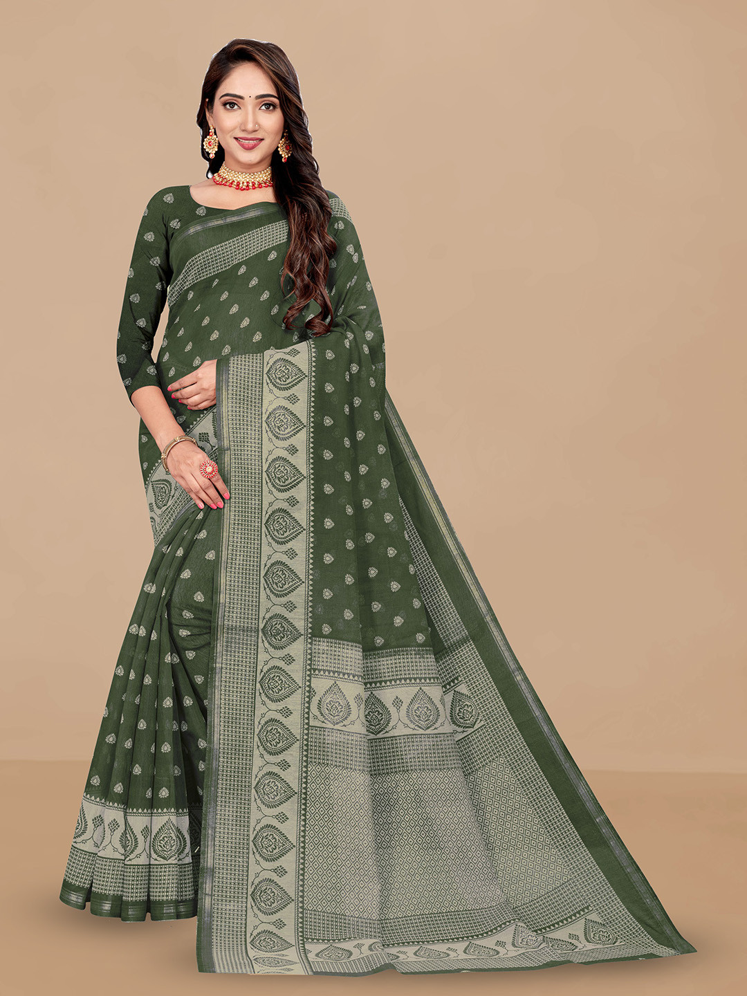 

Dori Ethnic Motifs printed Zari Saree, Green