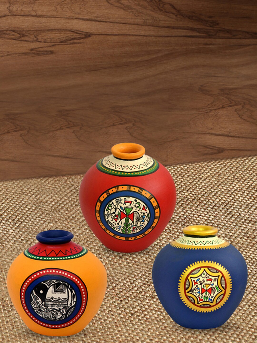 

ExclusiveLane Yellow & Red 3 Pieces Printed Terracotta Vases