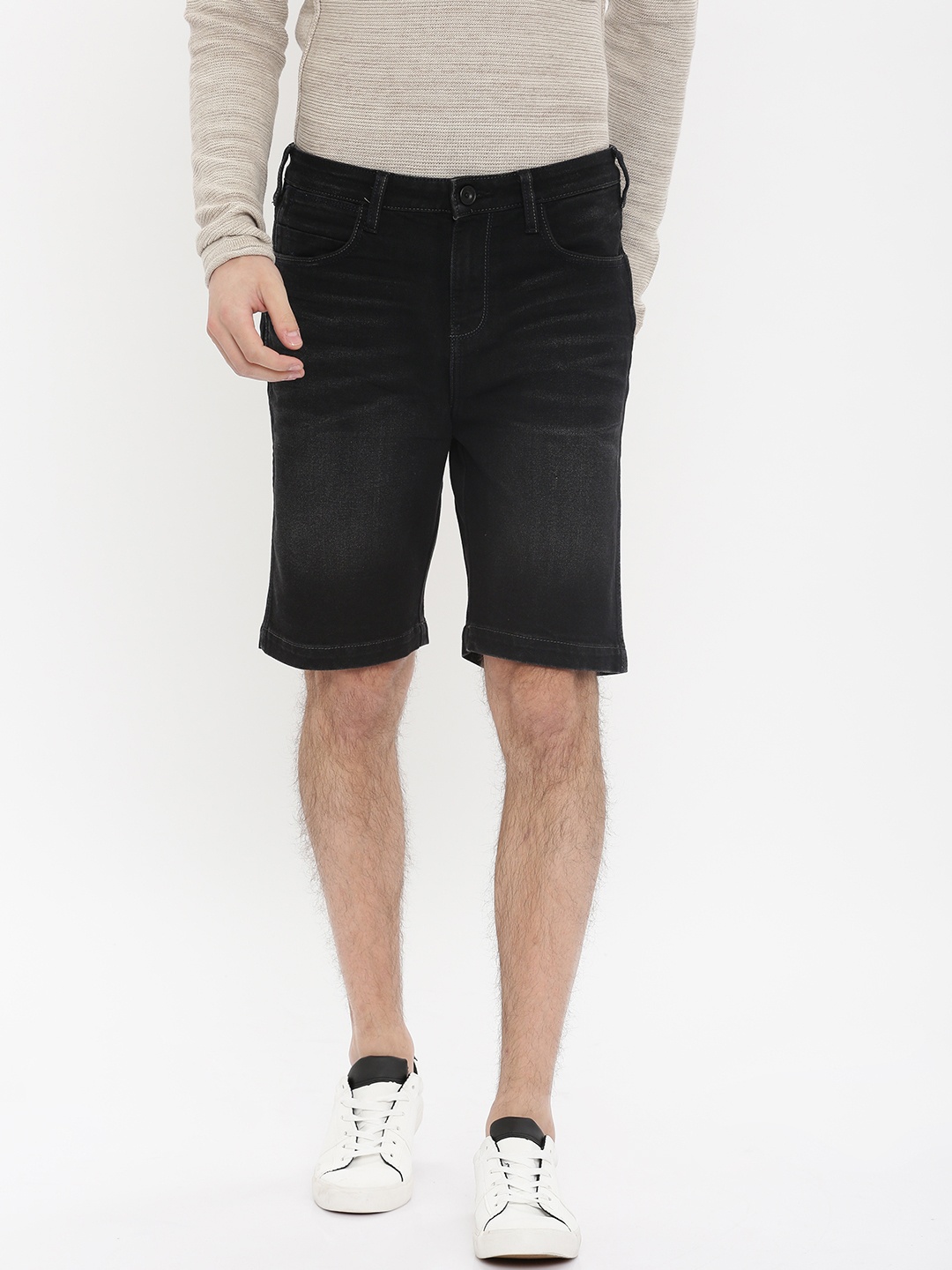 

Wrangler Men Black Solid Slim Fit Denim Shorts