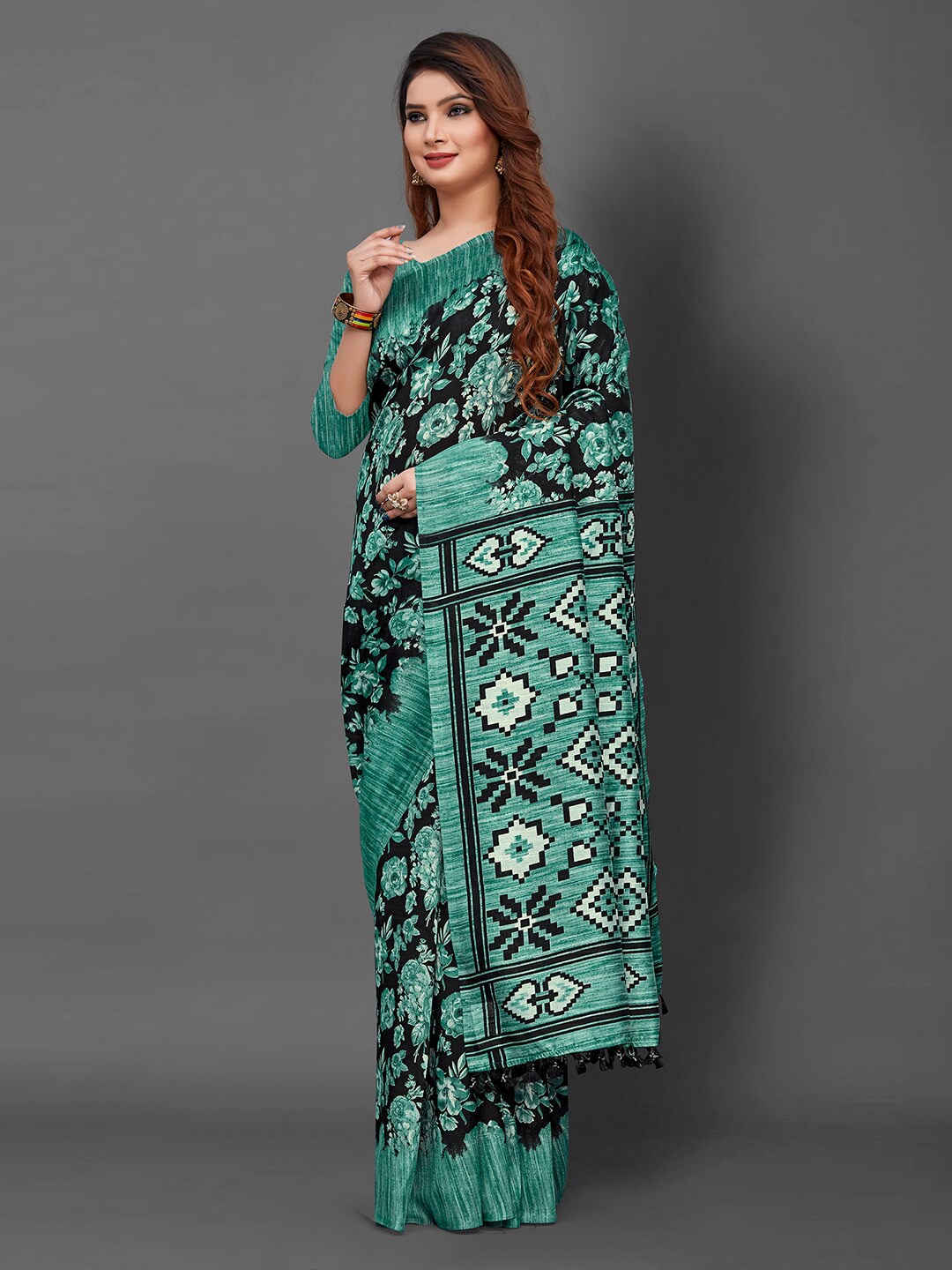 

KALINI Floral Art Silk Block Print Saree, Green
