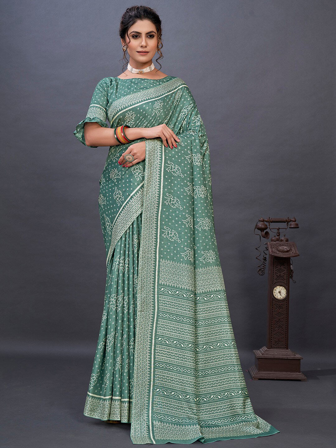 

KALINI Bagh Art Silk Bagh Saree, Sea green