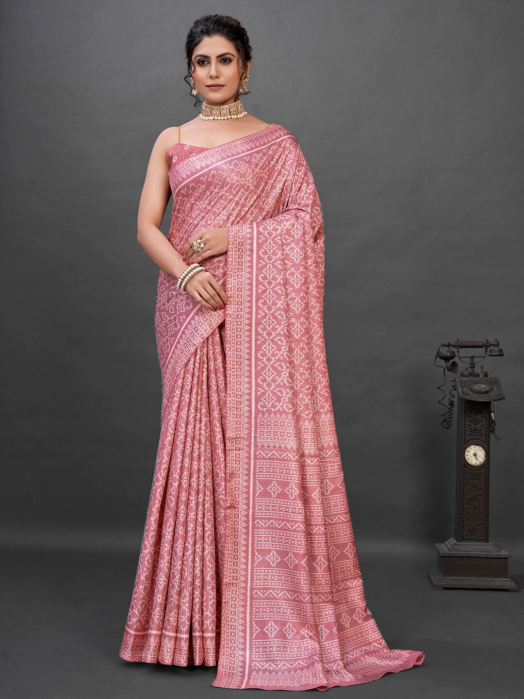 

KALINI Ethnic Motifs Printed Ikat Art Silk Saree, Pink