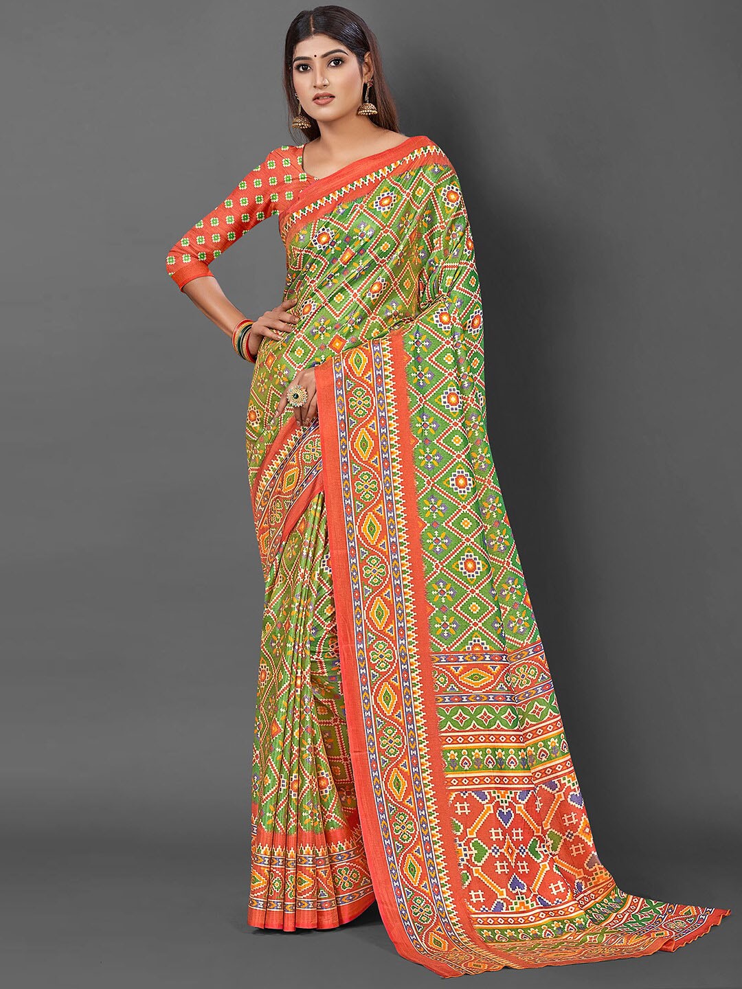 

KALINI Ethnic Motifs Printed Saree, Green