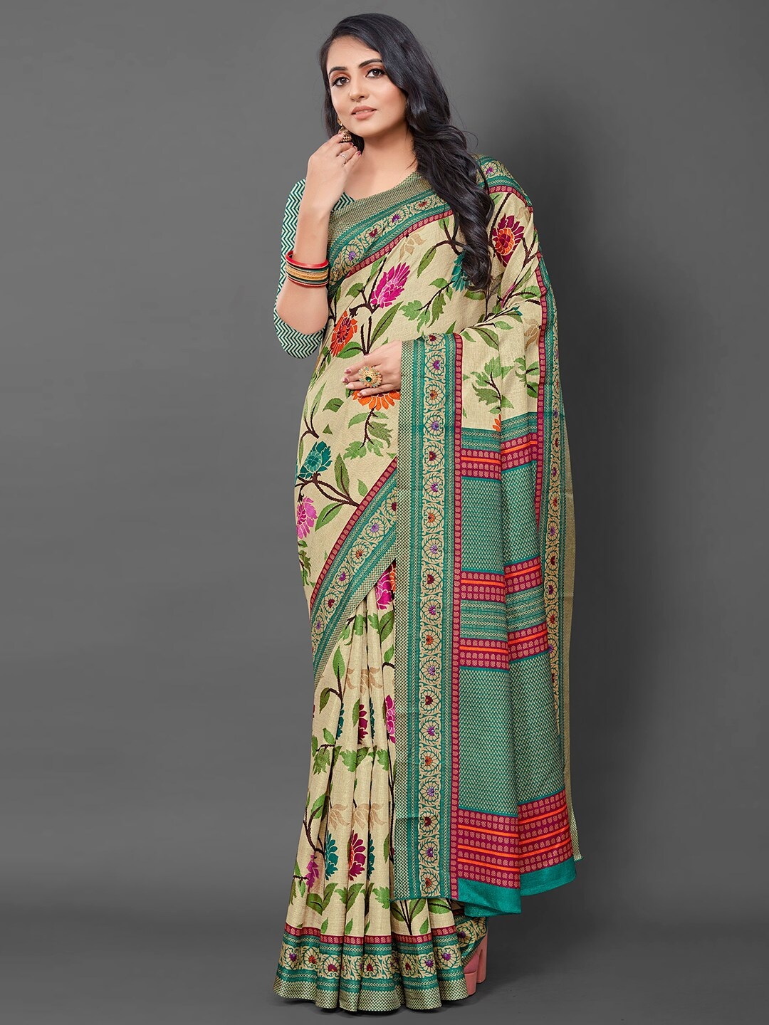 

KALINI Floral Printed Saree, Cream