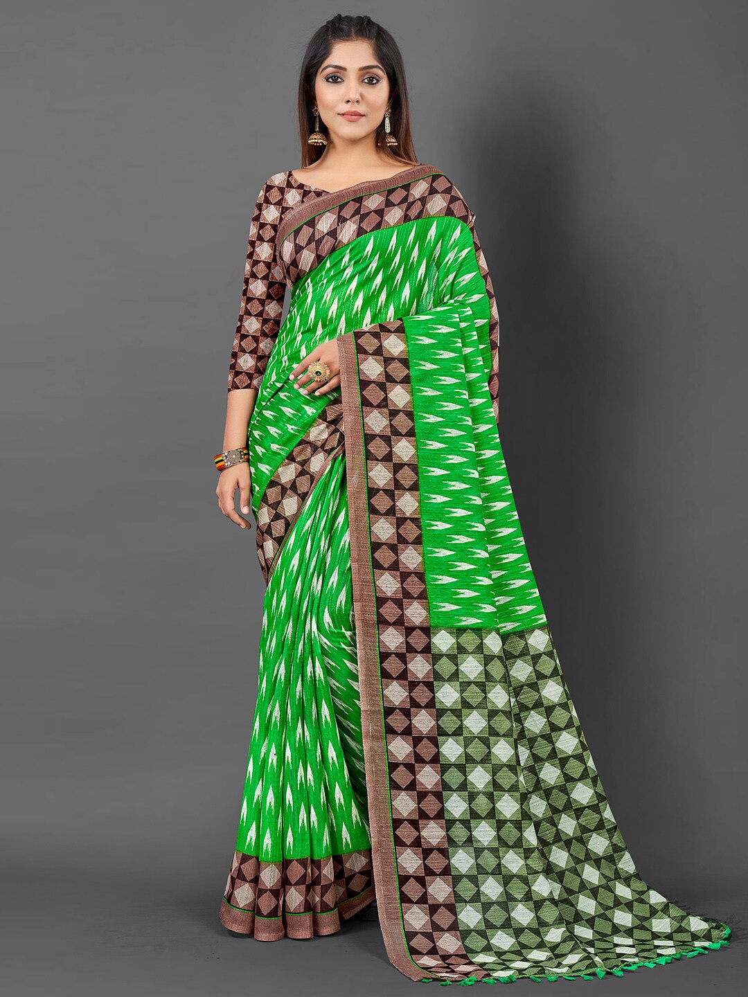 

KALINI Geometric Printed Dabu Saree, Green