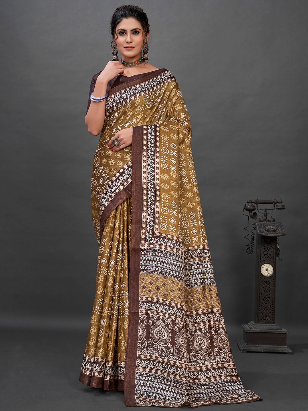 

KALINI Ethnic Motif Printed Saree, Mustard