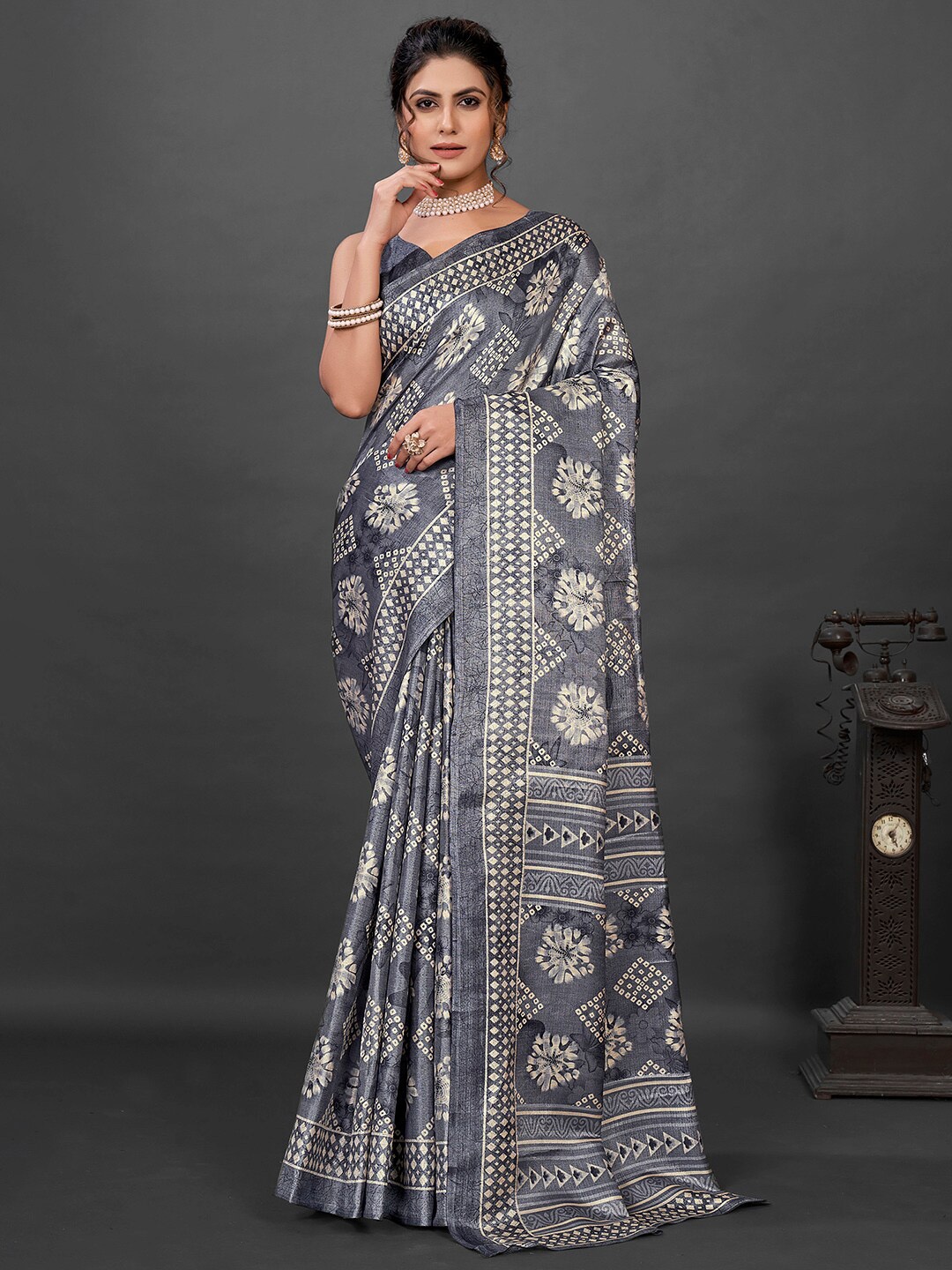 

KALINI Bagh Printed Art Silk Bagru Saree, Grey