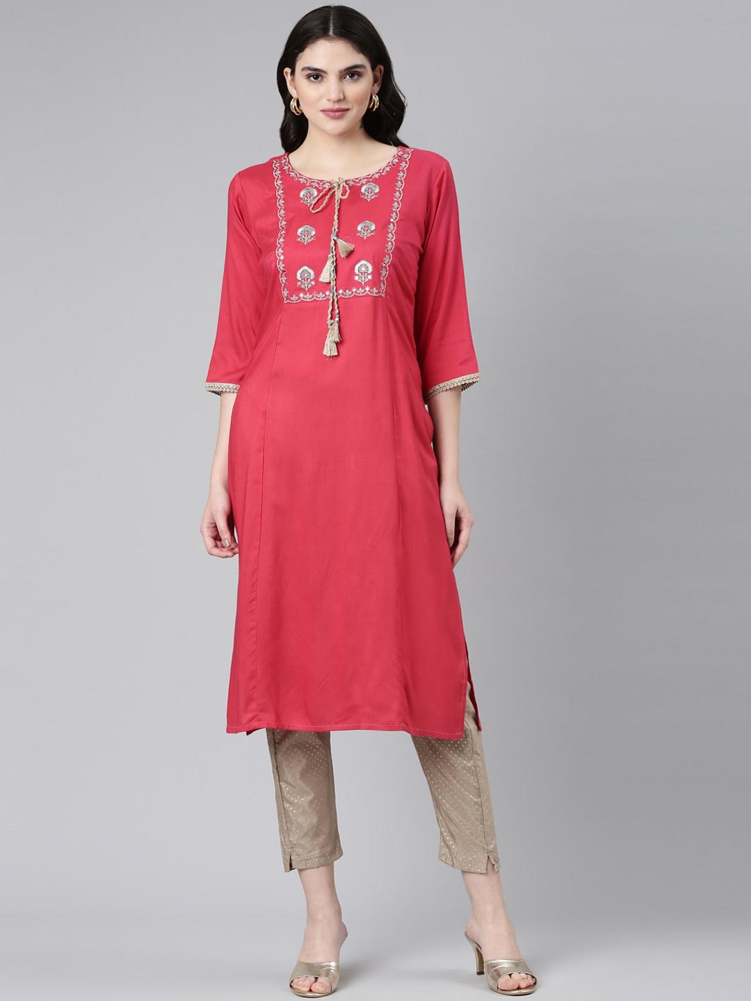 

Neerus Ethnic Motifs Yoke Design Thread Work Kurta With Trousers, Pink