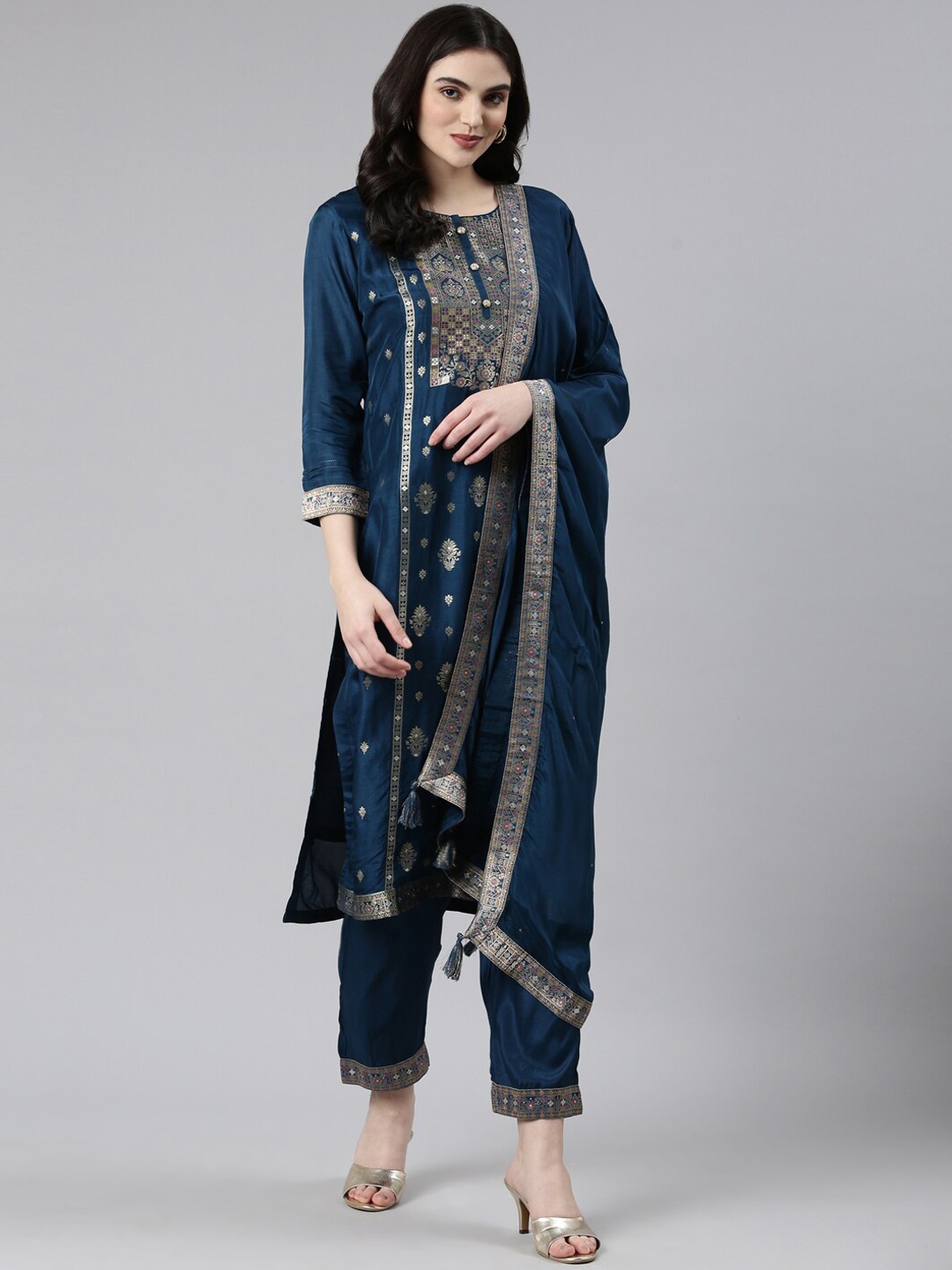 

Neerus Ethnic Motifs Woven Design Zari Kurta With Trousers & Dupatta, Teal