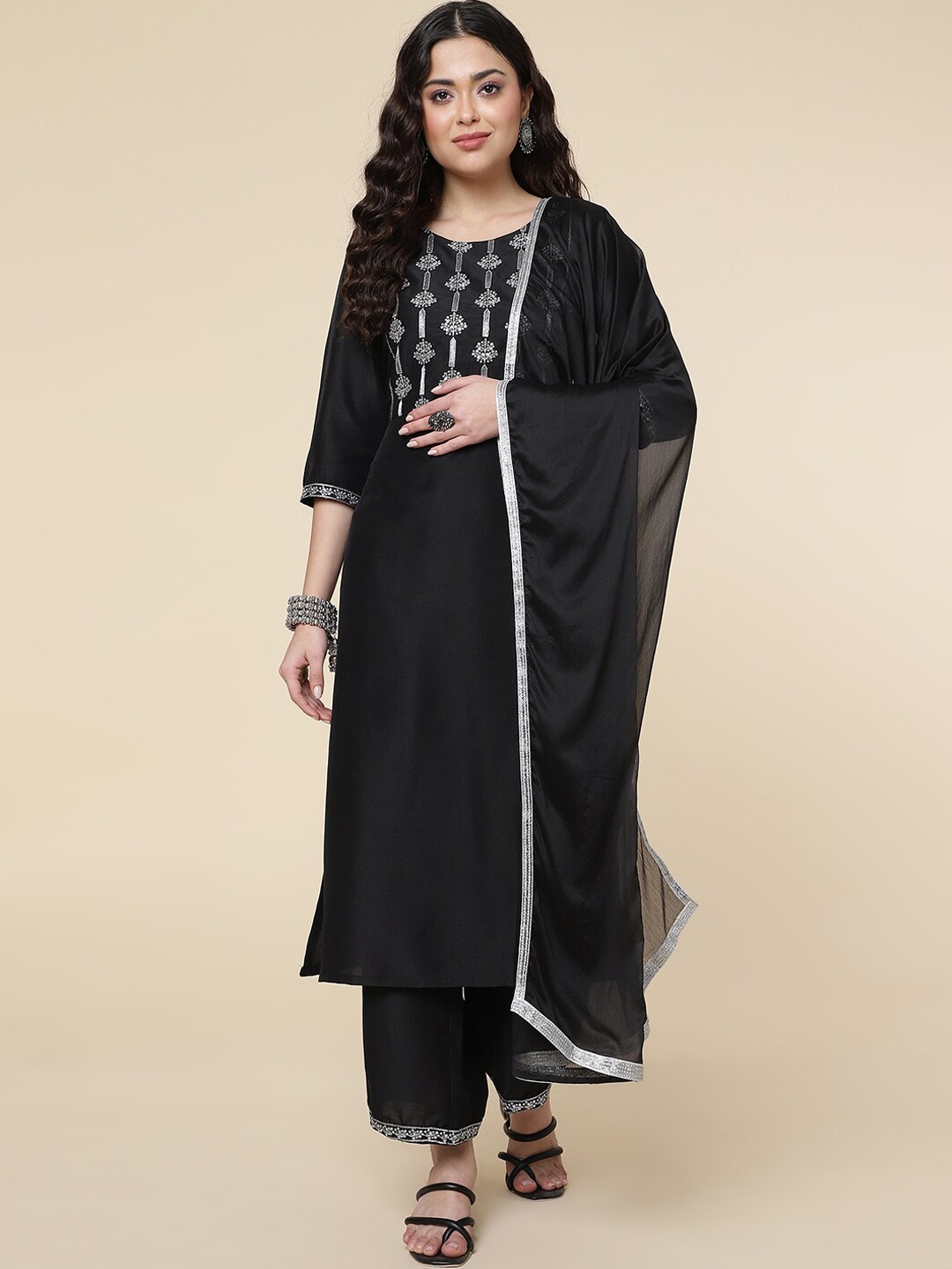 

HERE&NOW Ethnic Motifs Yoke Design Thread Work Kurta with Palazzos & Dupatta, Black