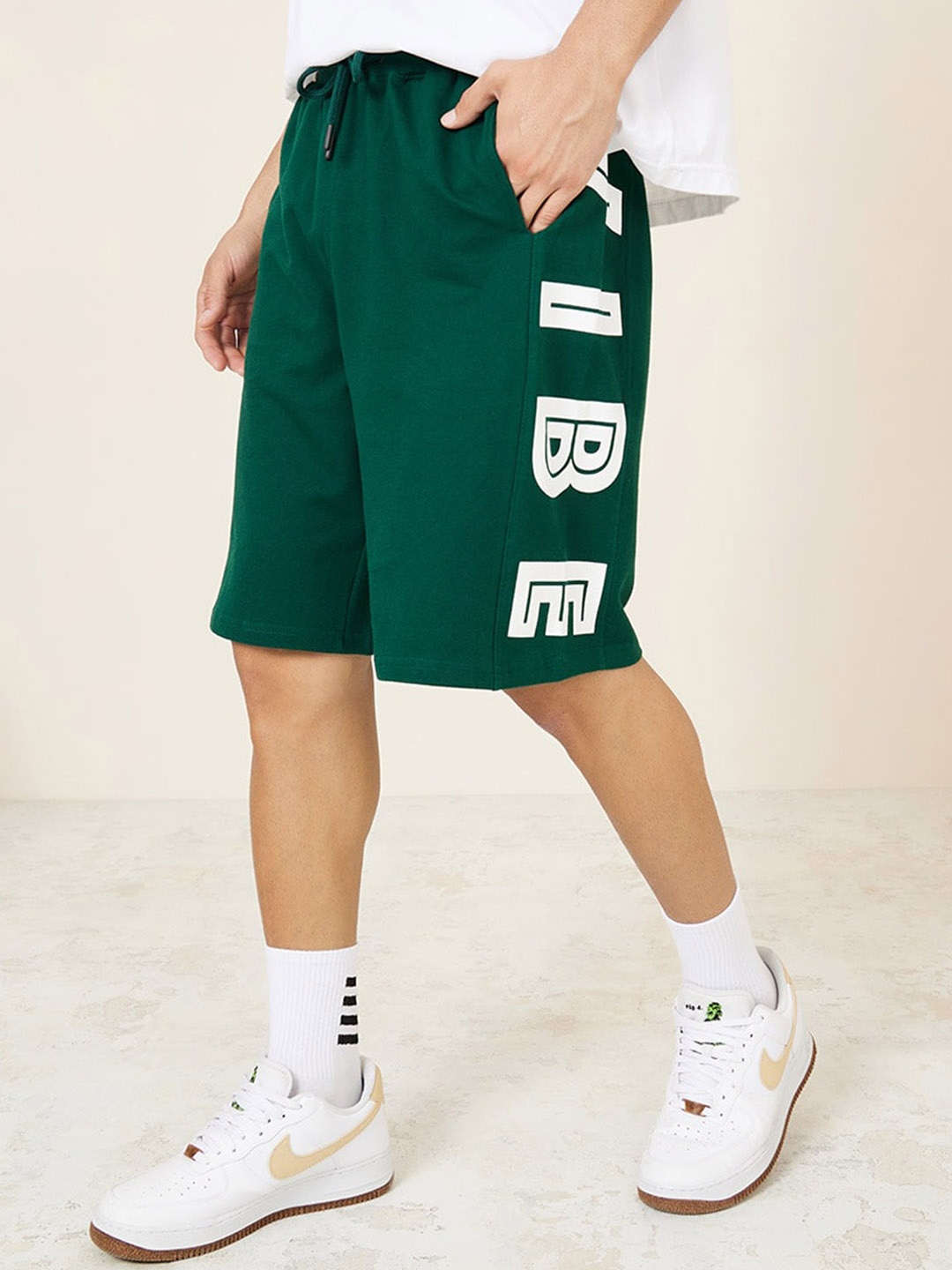 

Styli Men Green Terry Cotton Loose Fit Shorts